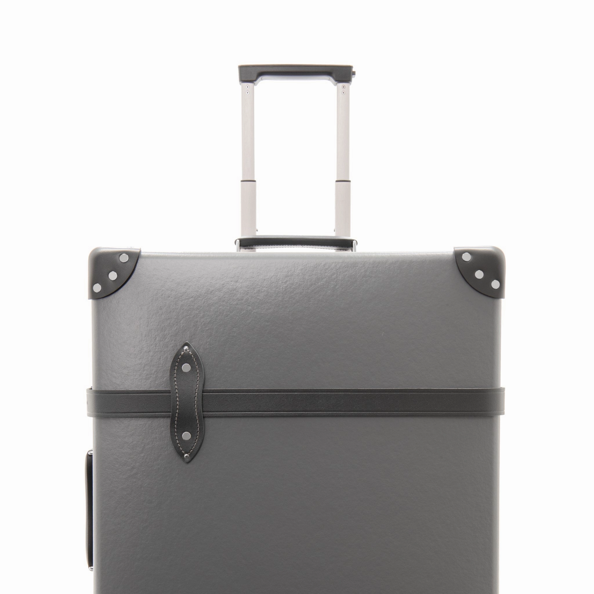 007 Collection  Large Check-In - 4 Wheels | Grey/Graphite/Chrome
