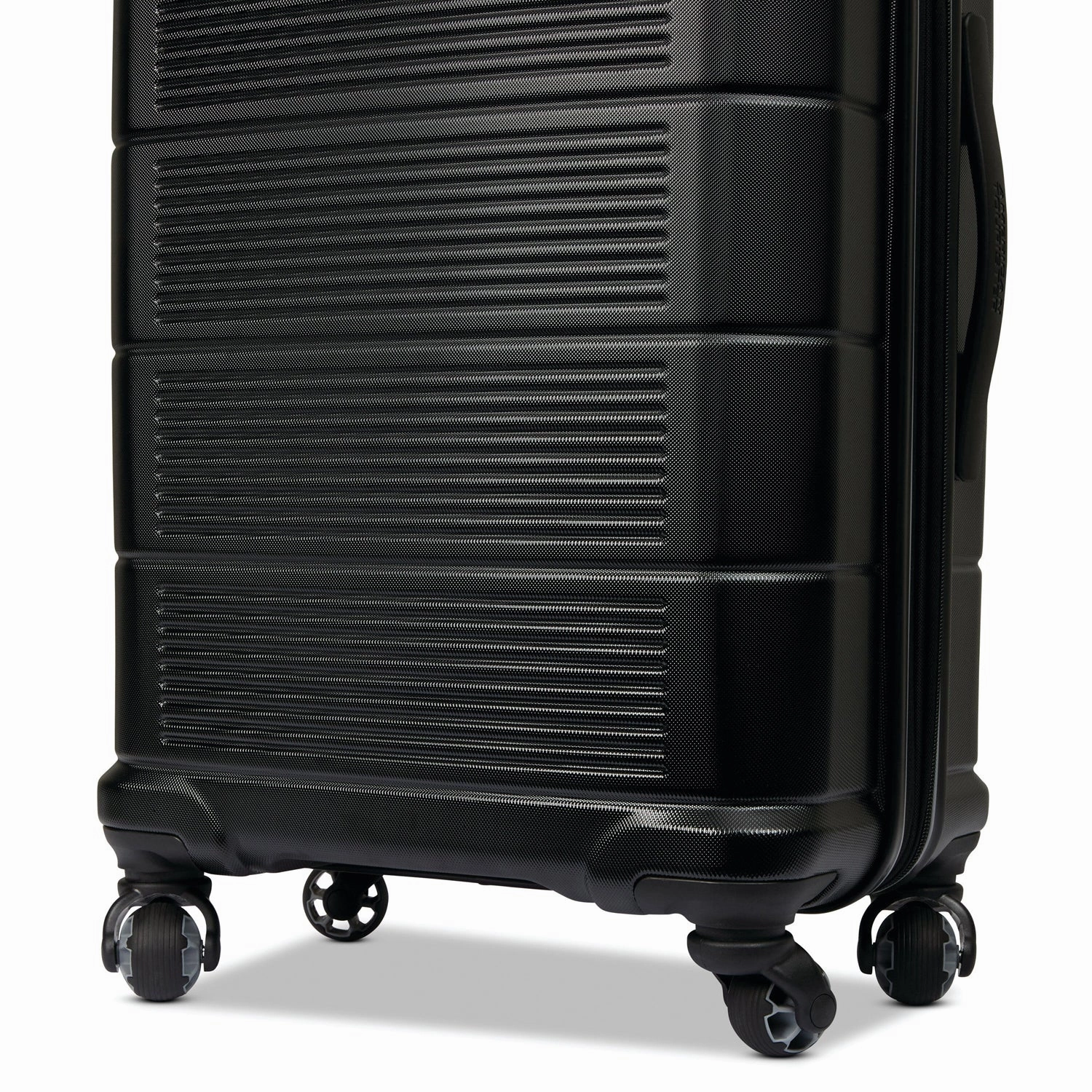 American Tourister Stratum 2.0 20" Spinner Carry-on
