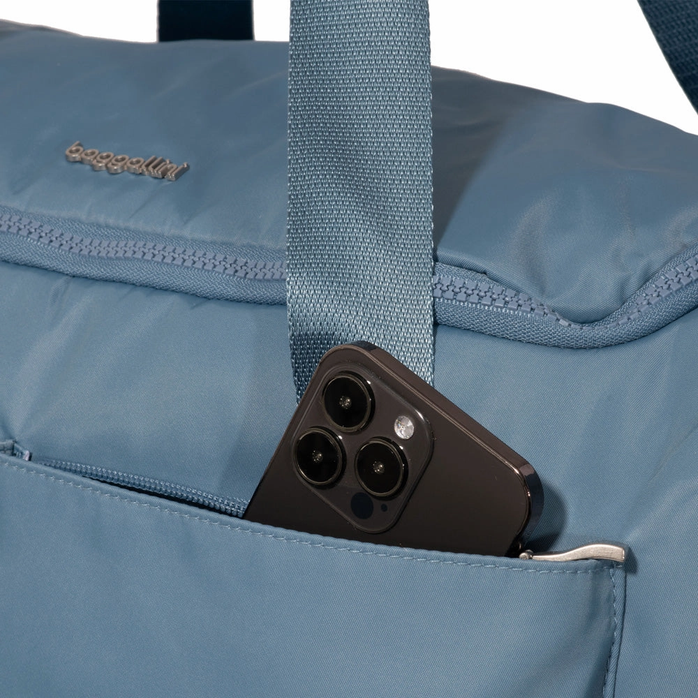 Baggallini Deluxe Fifth Avenue Weekender