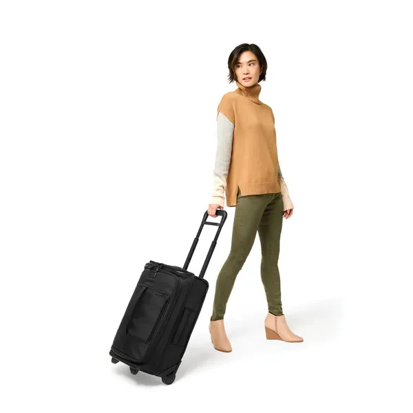 Briggs & Riley Baseline 2-Wheel Carry-On Duffle