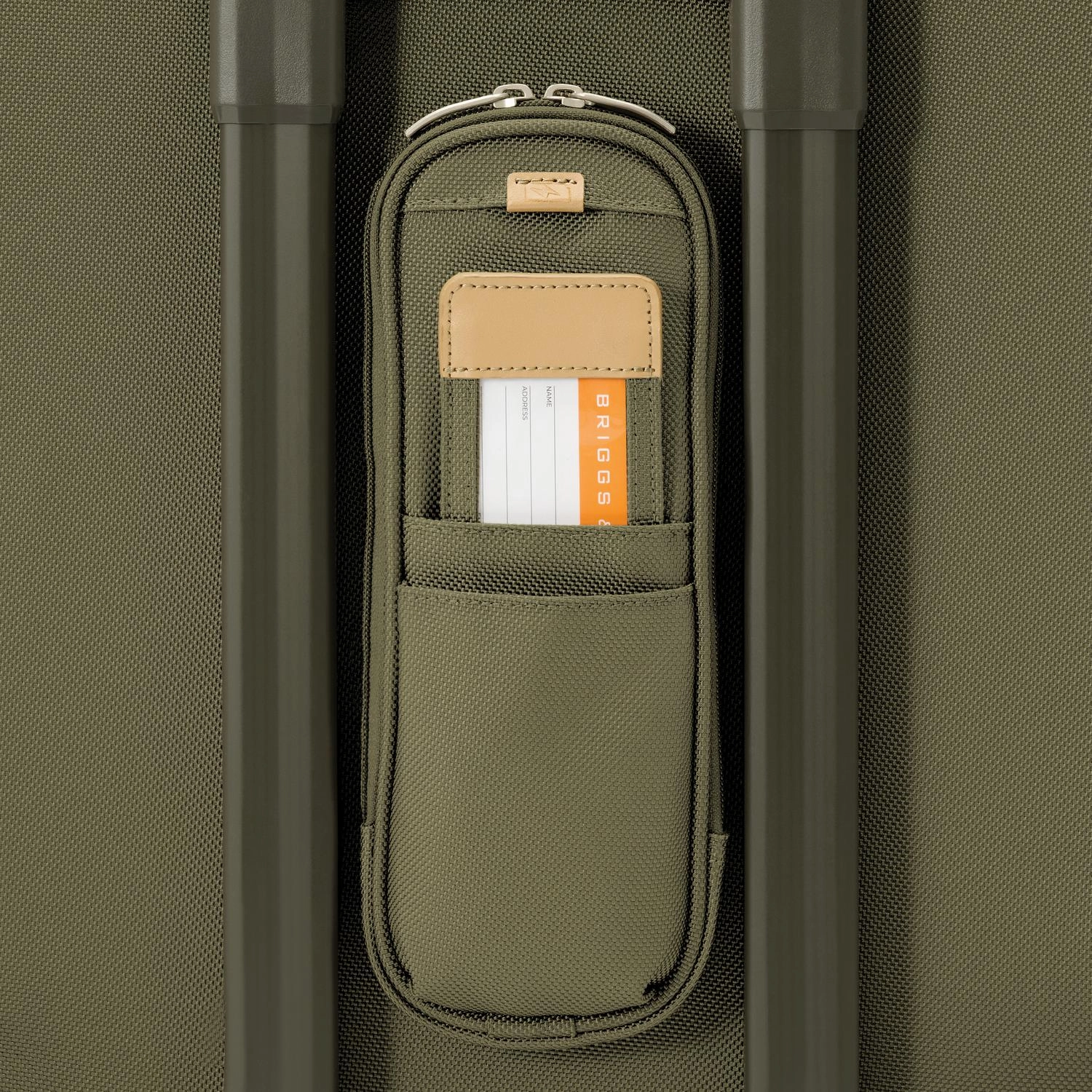 Briggs & Riley Baseline Essential 22" Carry-On Expandable Spinner