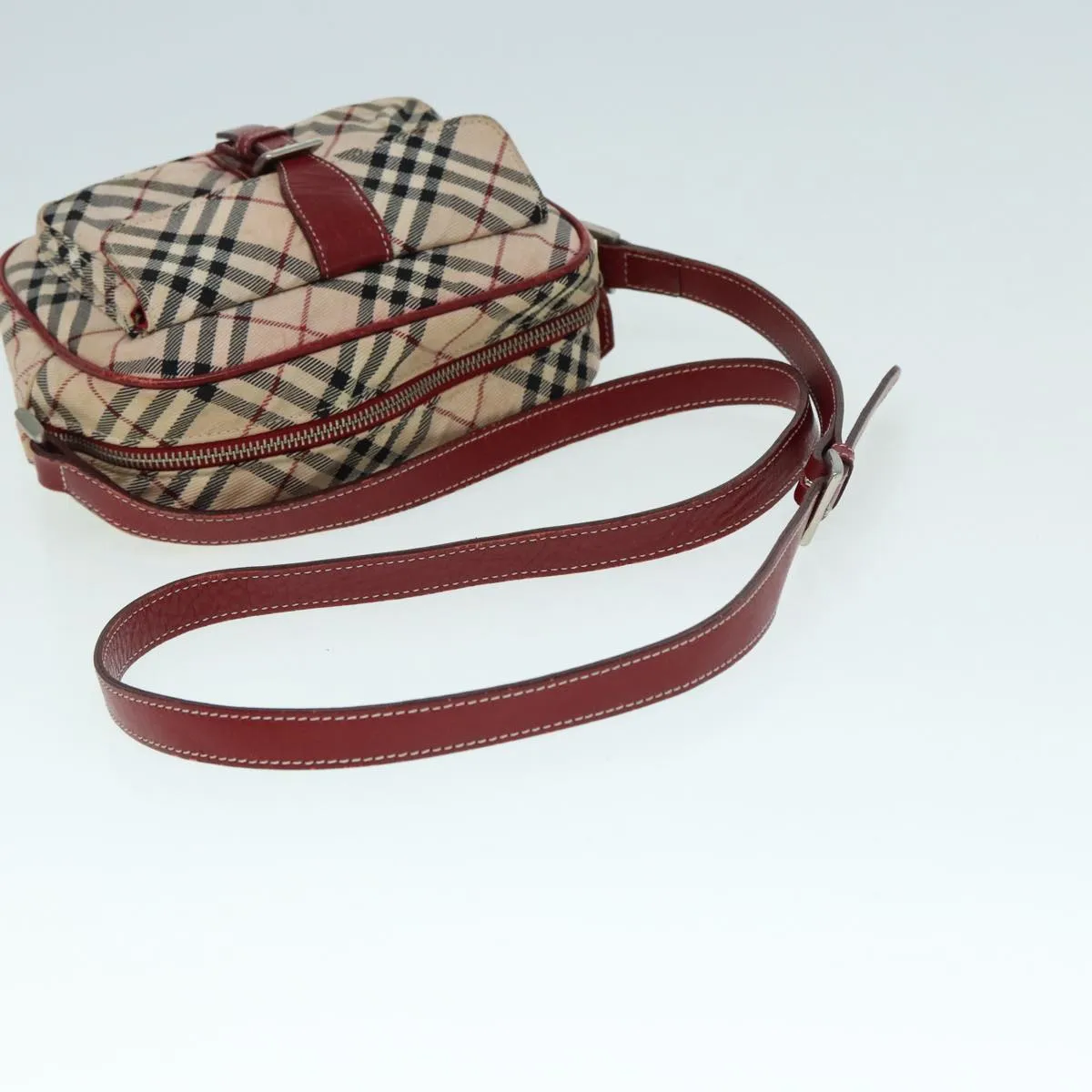 Burberry Nova Check  Synthetic Shoulder Bag (Pre-Owned)