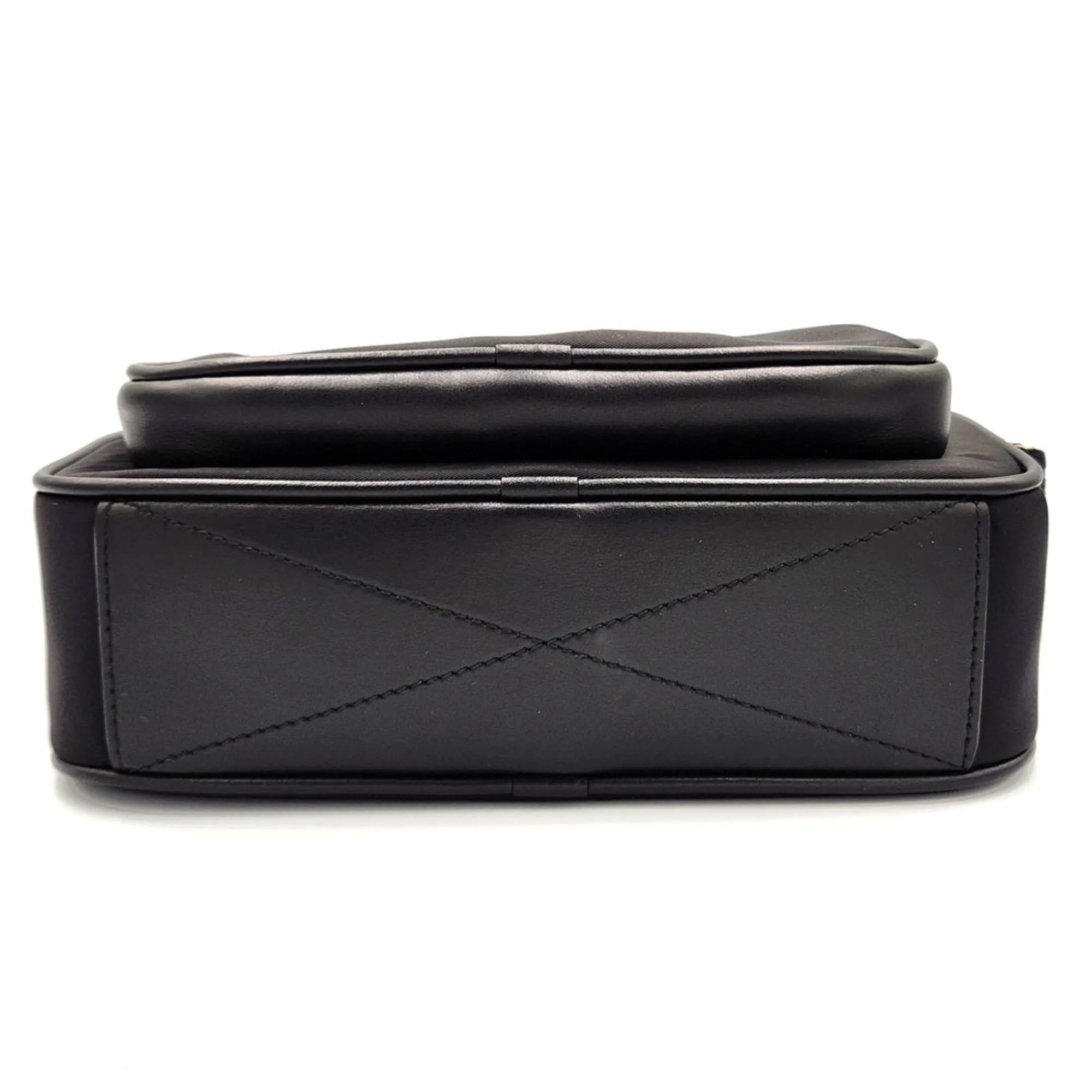 Burberry Paddy Synthetic Shoulder Bag (Pre-Owned)
