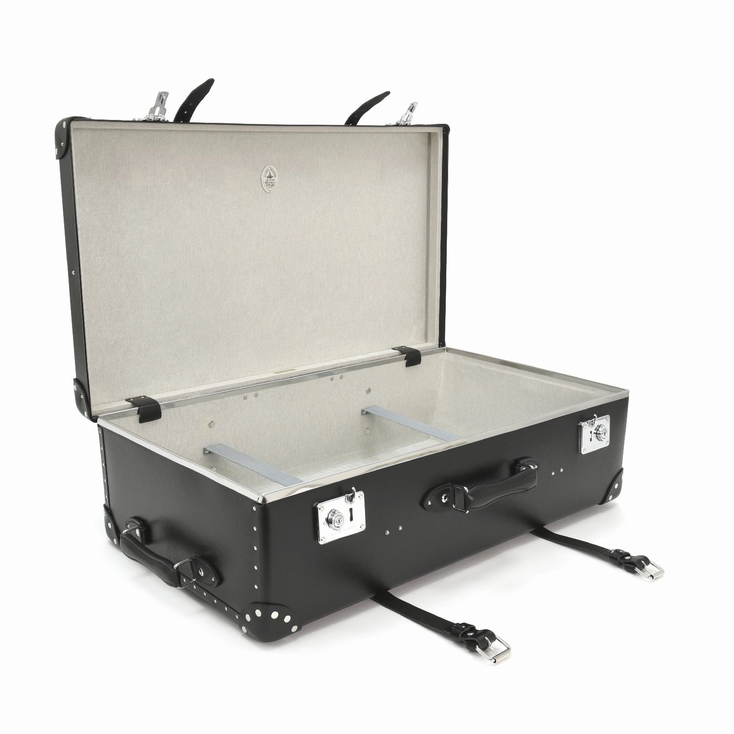 Centenary  XL Suitcase - 2 Wheels | Black/Black/Chrome