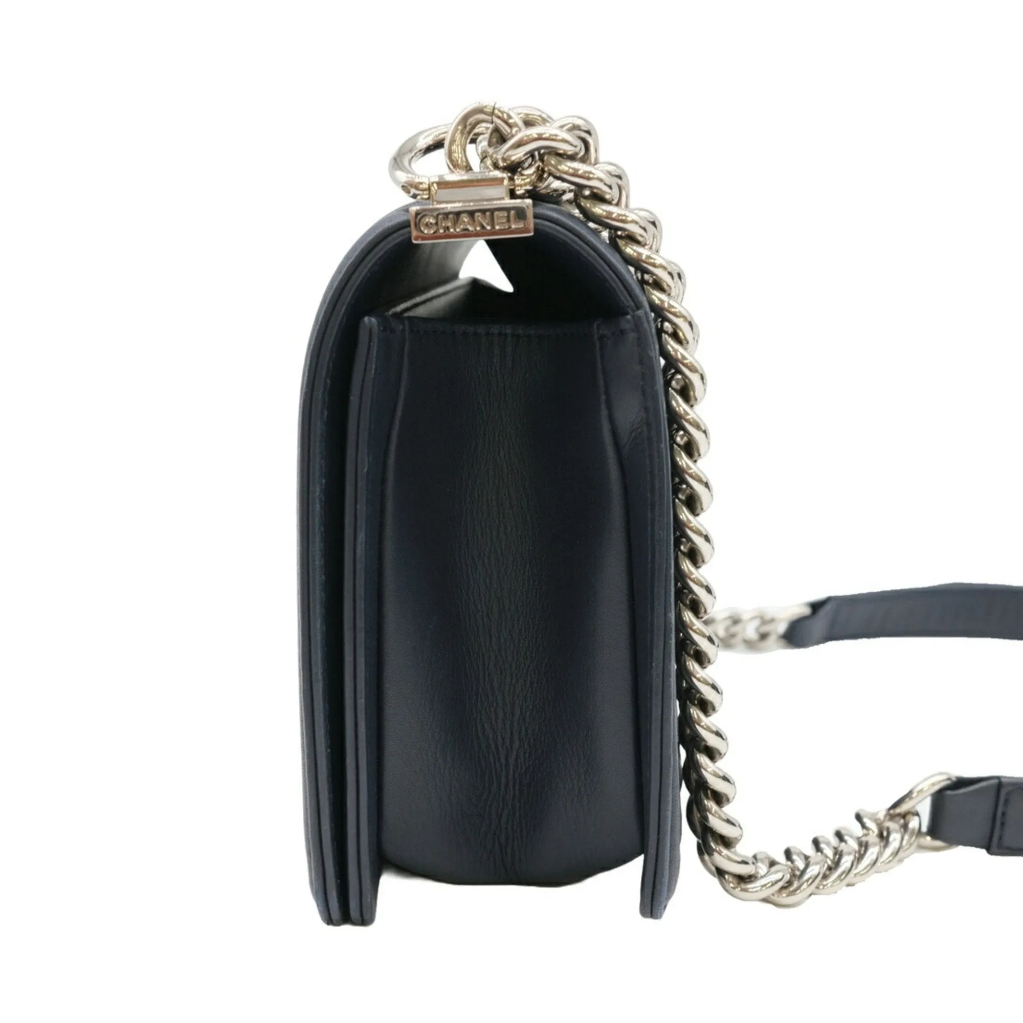 Chanel Boy Leather Shoulder Bag (Pre-Owned)
