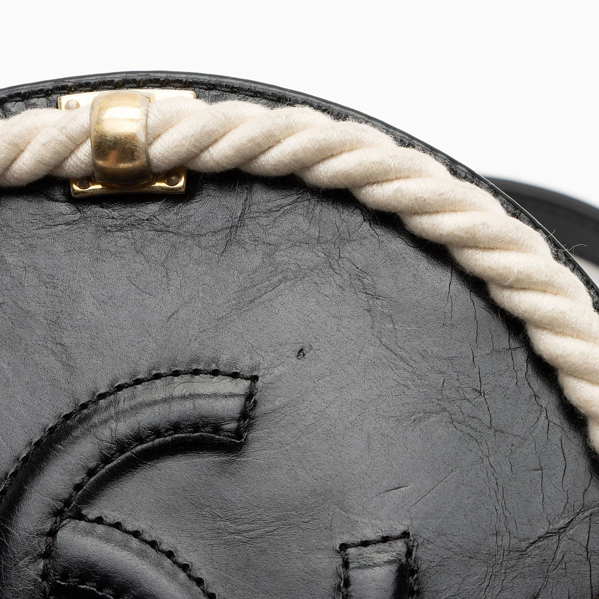 Chanel Crumpled Calfskin En Vogue Round Shoulder Bag (SHF-JKAuQO)