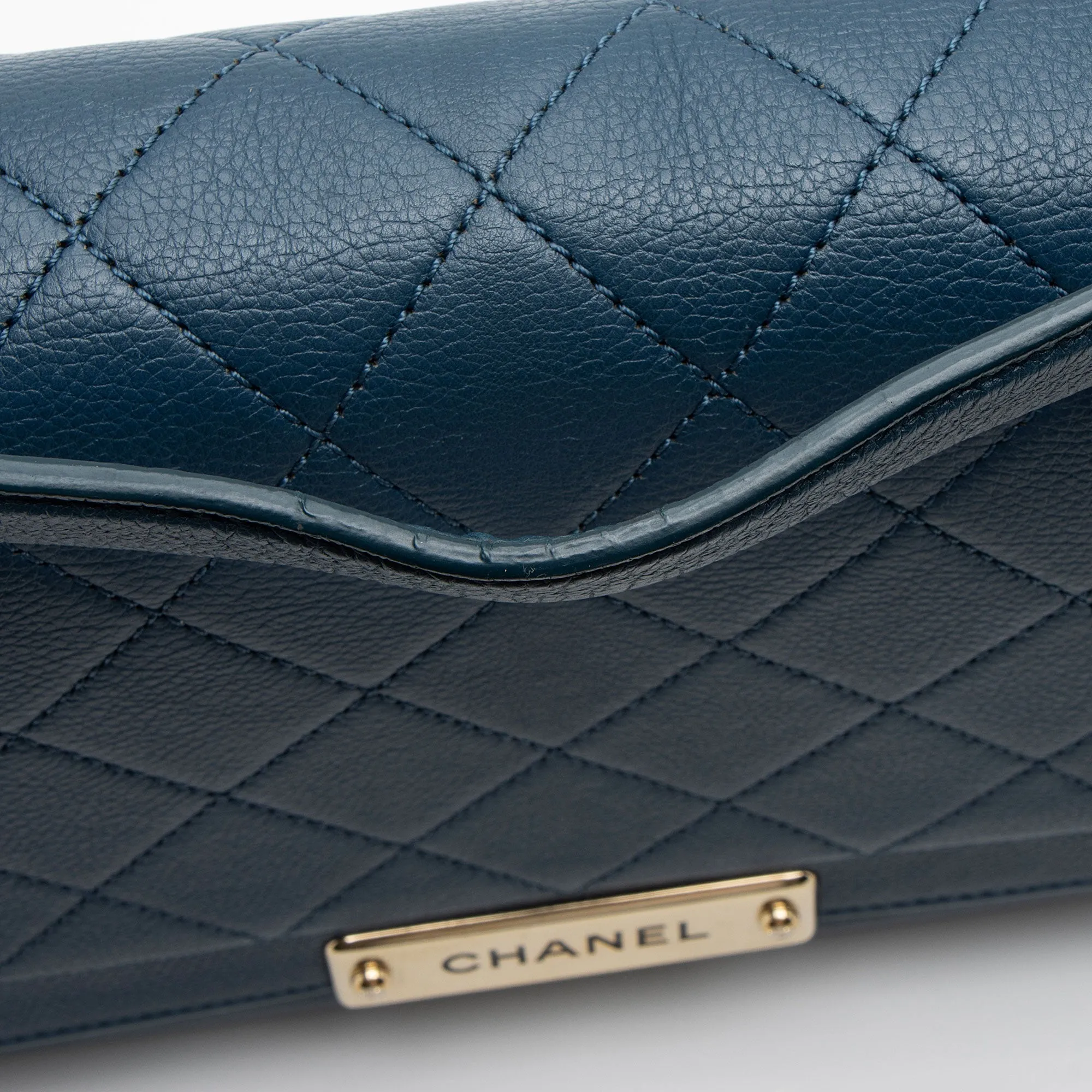 Chanel Grained Calfskin Label Click Large Shoulder Bag (SHF-vwMSPi)