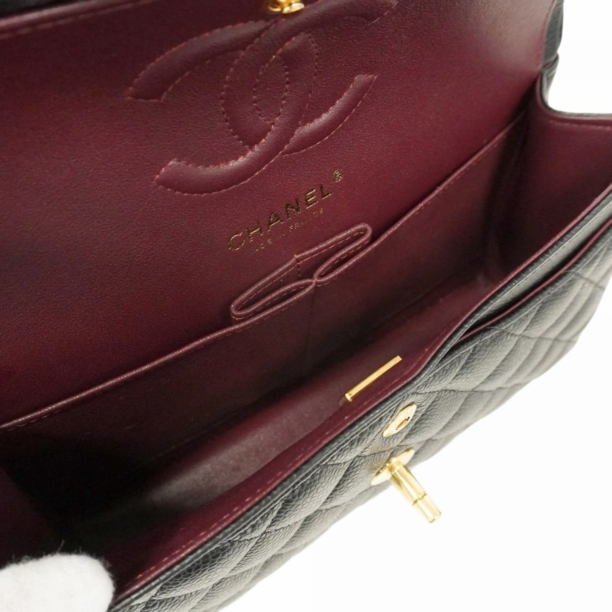 Chanel Grained Calfskin Shoulder Bag (Pre-Owned)