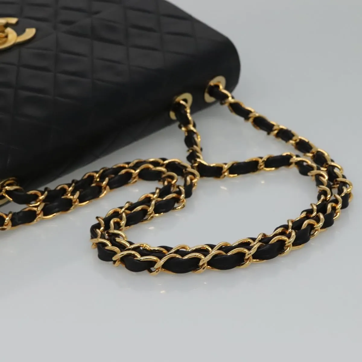 Chanel Jumbo Leather Shoulder Bag (Pre-Owned)
