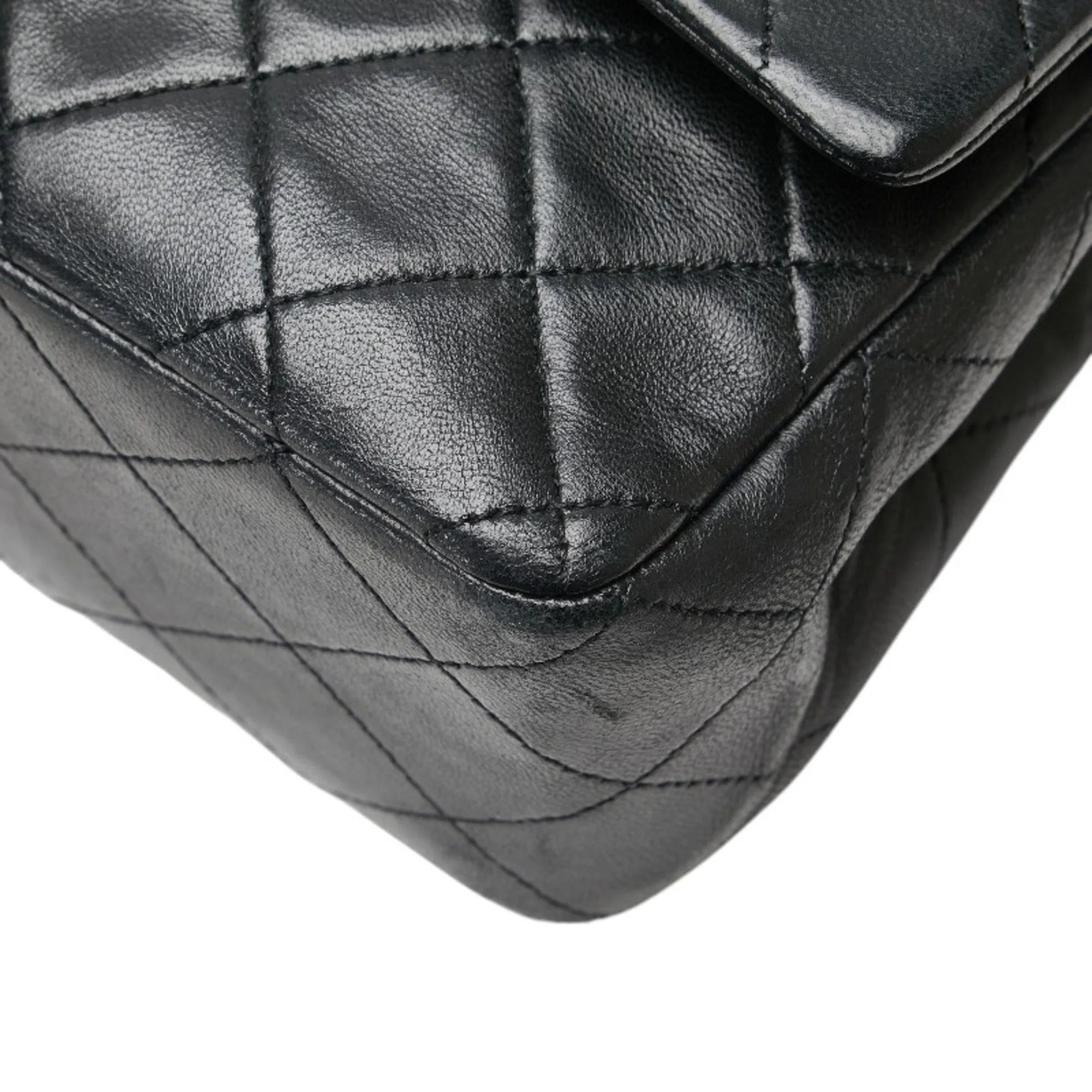 Chanel Leather Handbag Shoulder Bag (Pre-Owned)
