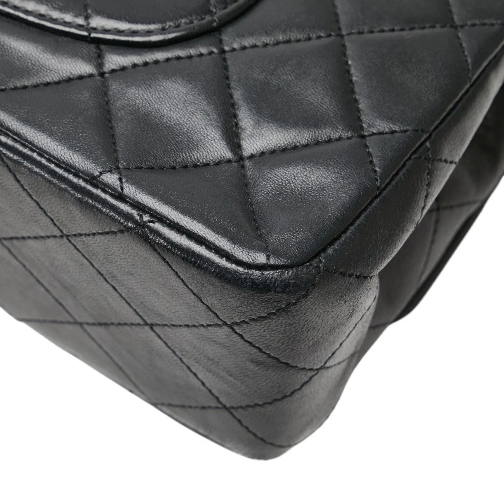 Chanel Leather Handbag Shoulder Bag (Pre-Owned)