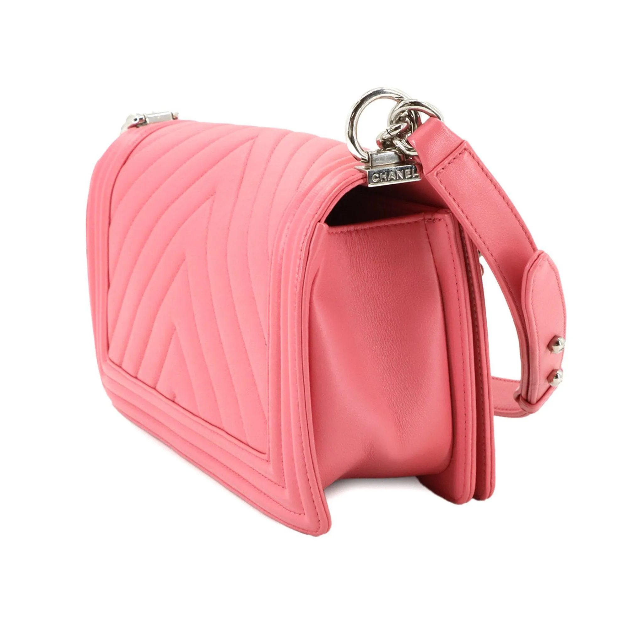 Chanel Leather Shoulder Bag (Pre-Owned)