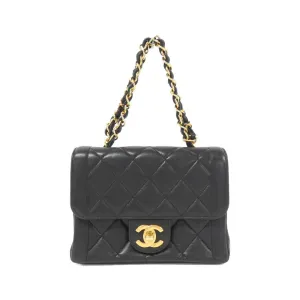 Chanel Leather Shoulder Bag (Pre-Owned)