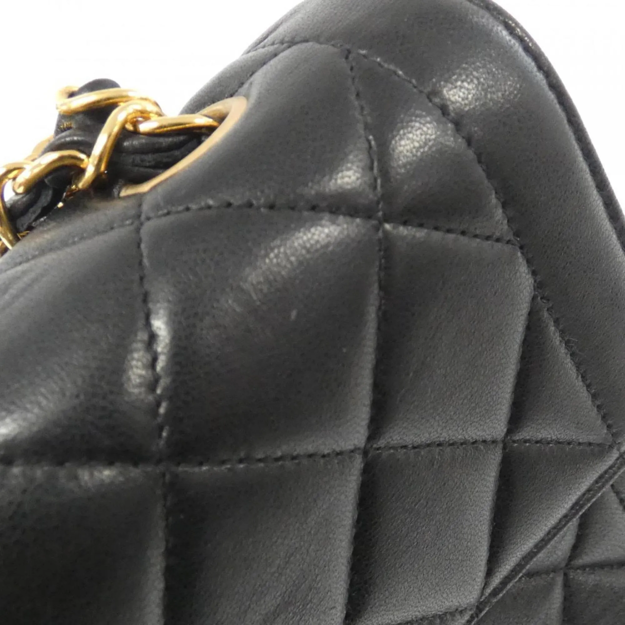 Chanel Leather Shoulder Bag (Pre-Owned)