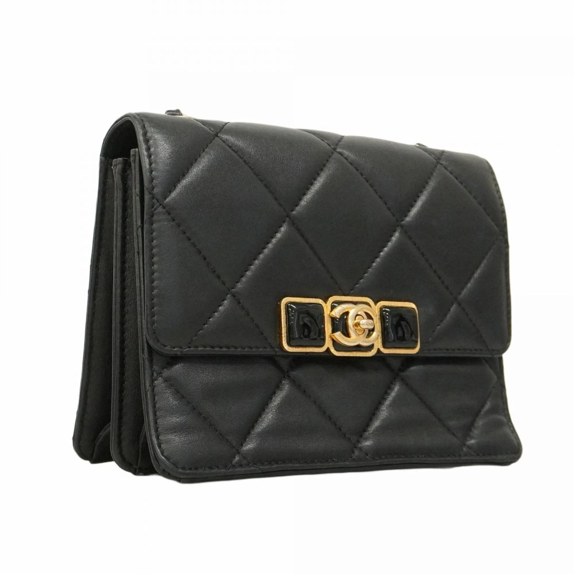 Chanel Leather Shoulder Bag (Pre-Owned)