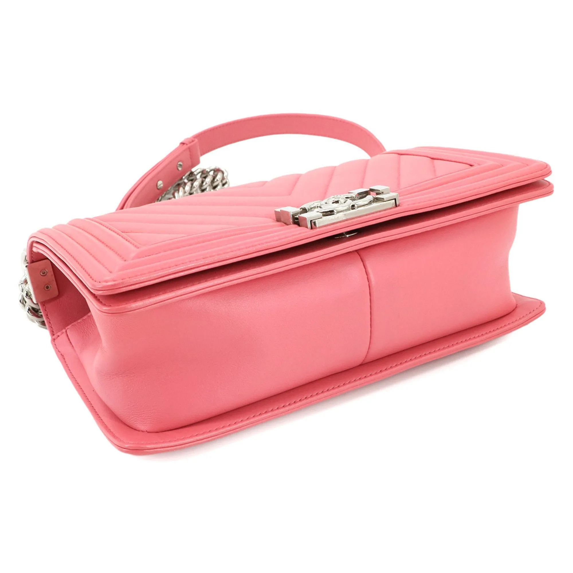 Chanel Leather Shoulder Bag (Pre-Owned)