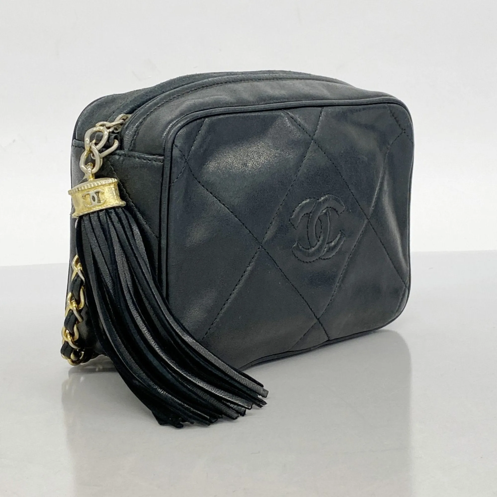 Chanel Leather Shoulder Bag (Pre-Owned)
