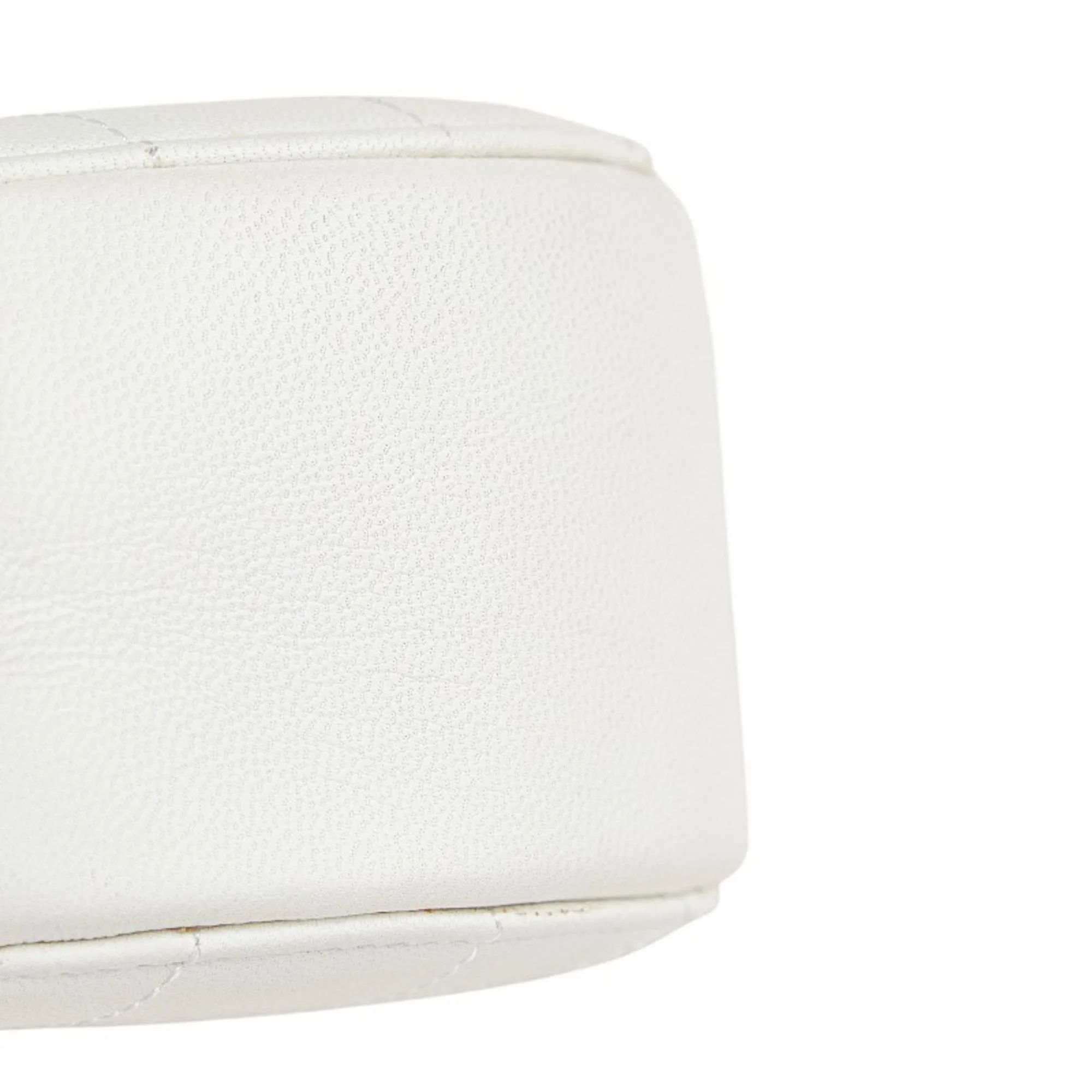 Chanel Matelasse Leather Shoulder Bag (Pre-Owned)