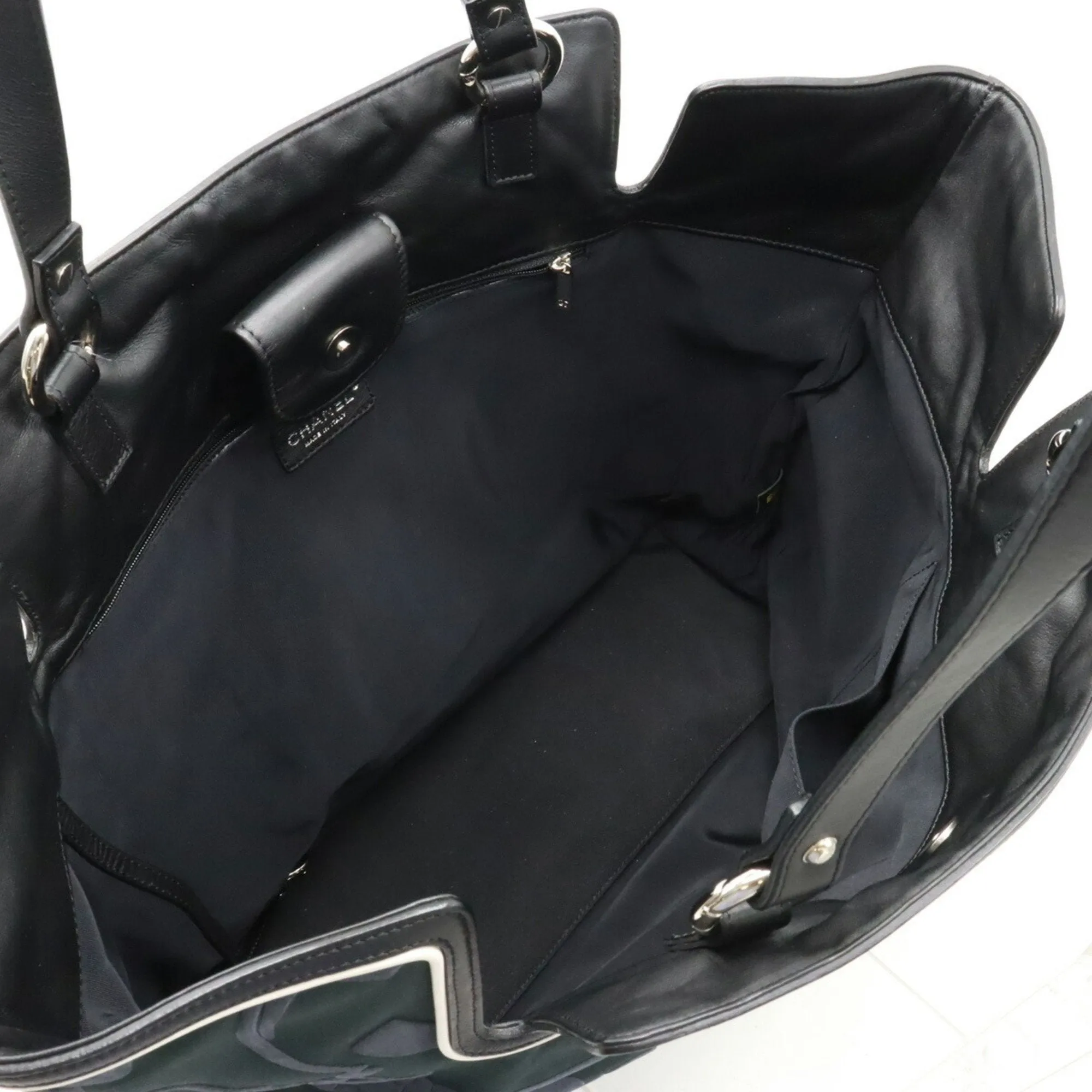 Chanel Navy Canvas Leather Shoulder Bag Tote Bag (Pre-Owned)