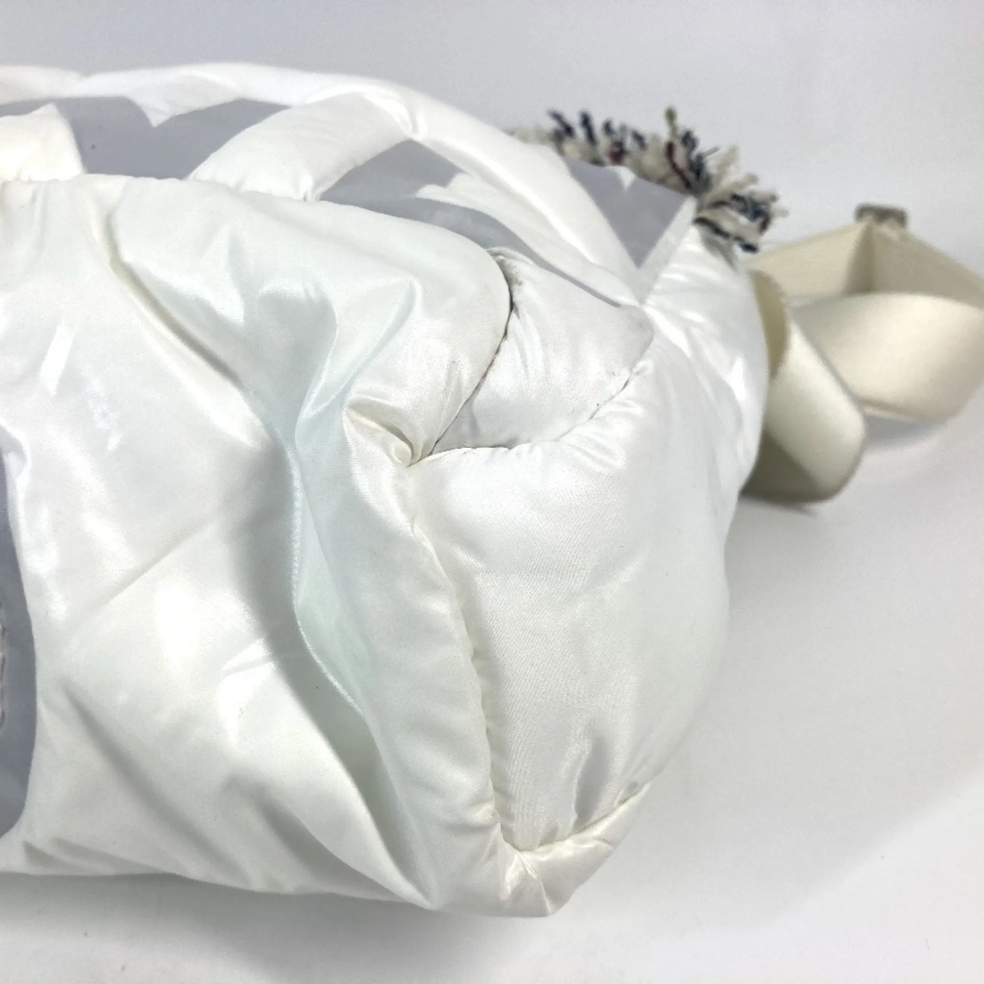 Chanel Nylon Shoulder Bag (Pre-Owned)