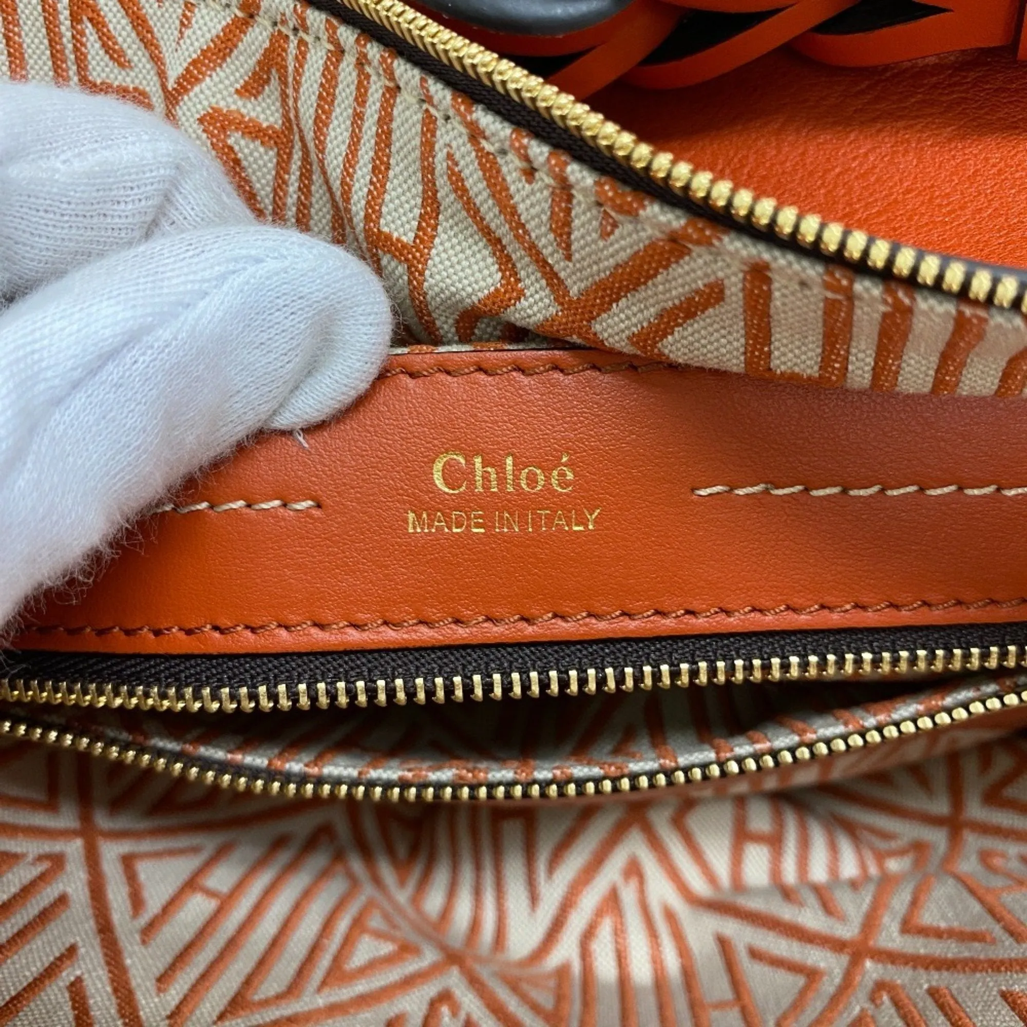 Chlo Leather Handbag (Pre-Owned)