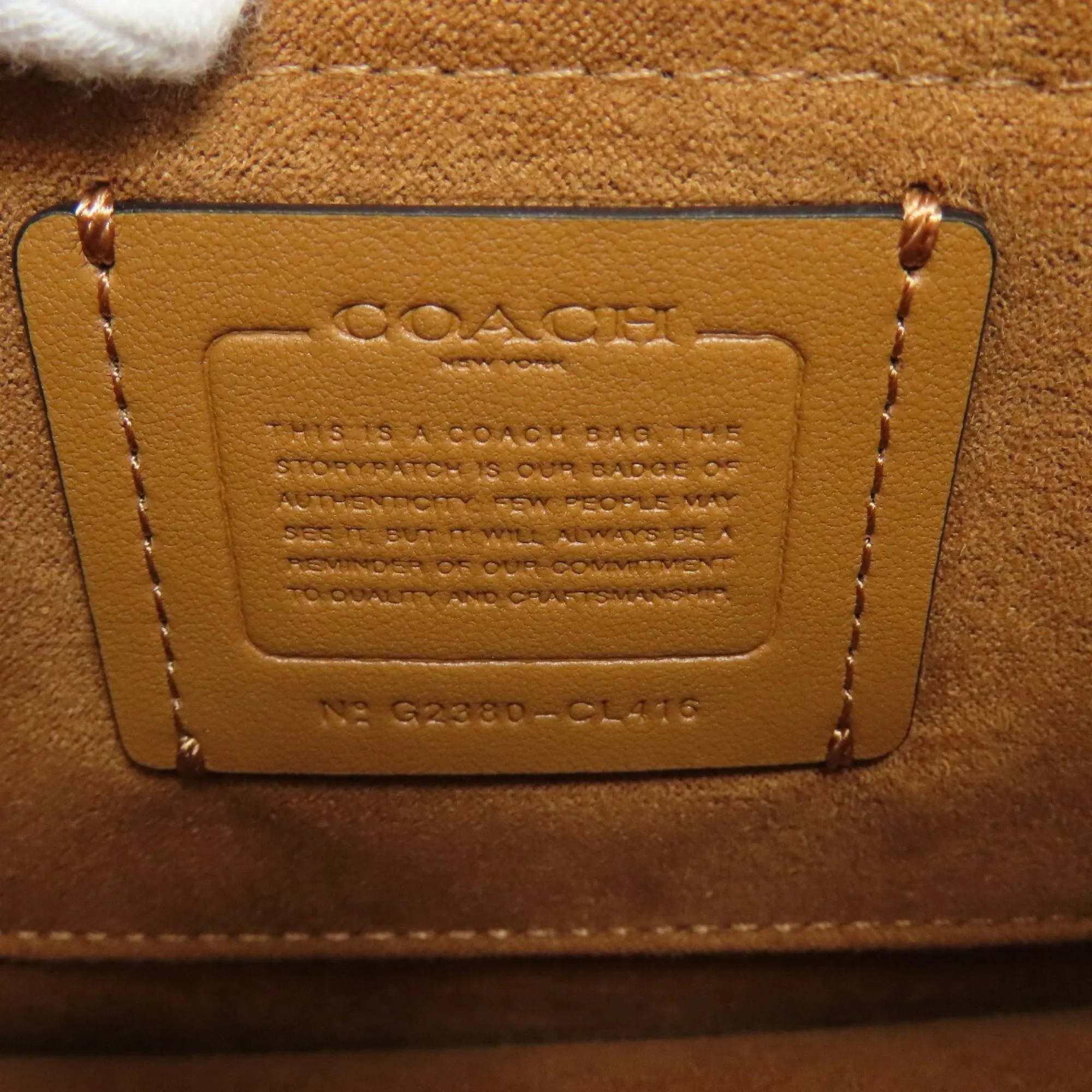 Coach Leather Shoulder Bag (Pre-Owned)