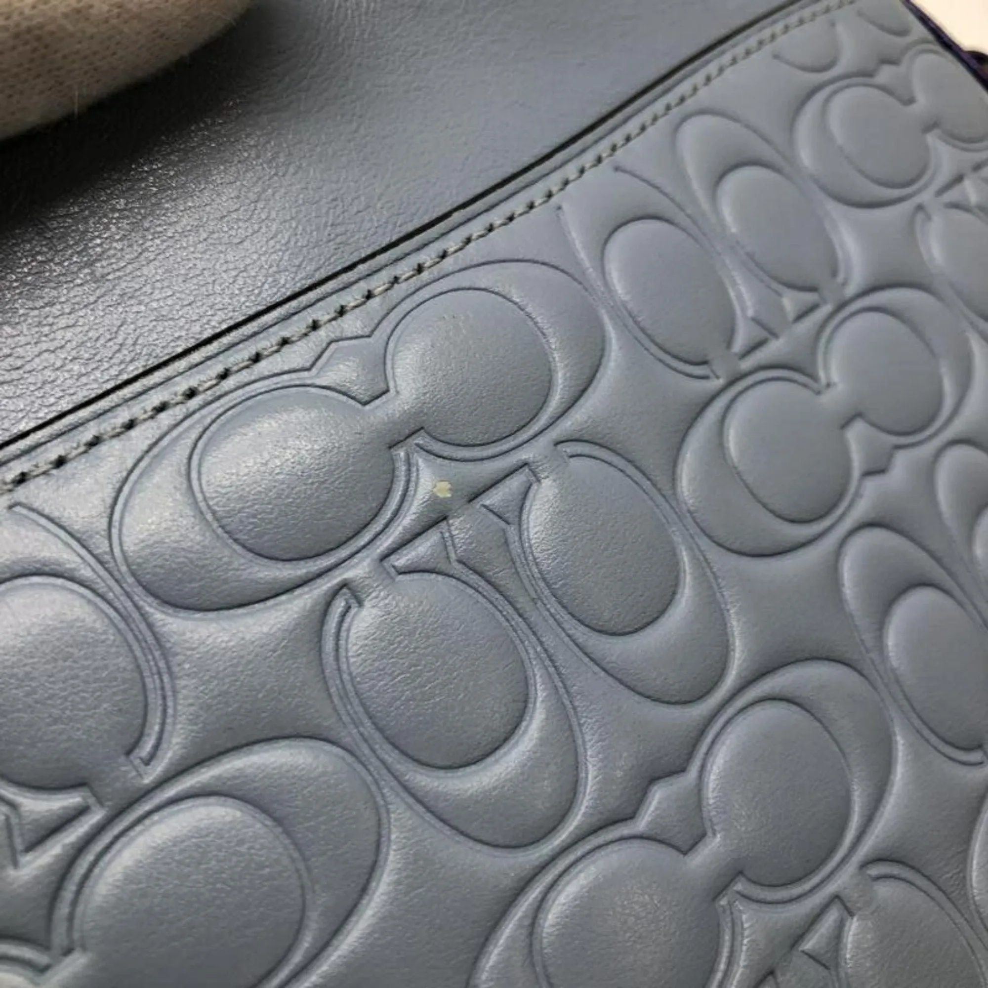 Coach Leather Shoulder Bag (Pre-Owned)