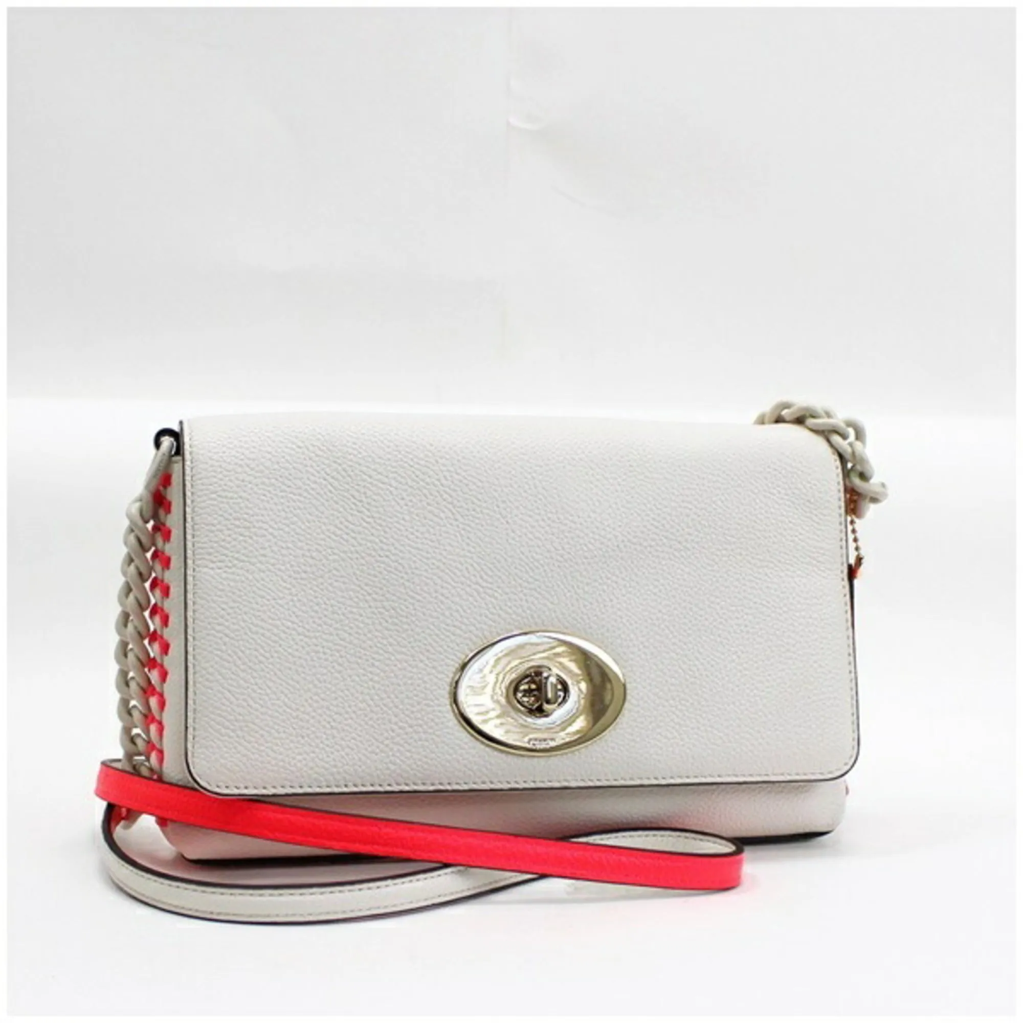 Coach pink  Leather Shoulder Bag (Pre-Owned)