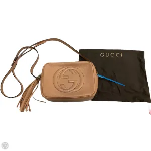 Crossbody Luxury Designer By Gucci, Size: Medium