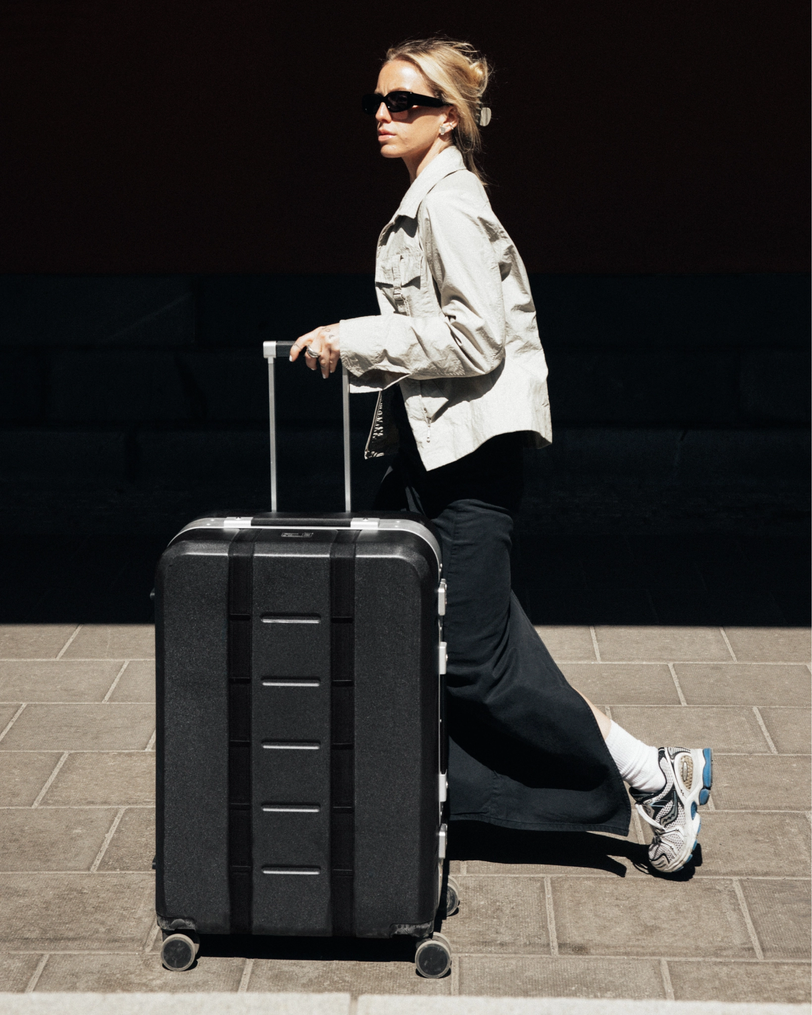 D_b_ Ramverk Pro Large Check In Spinner Luggage
