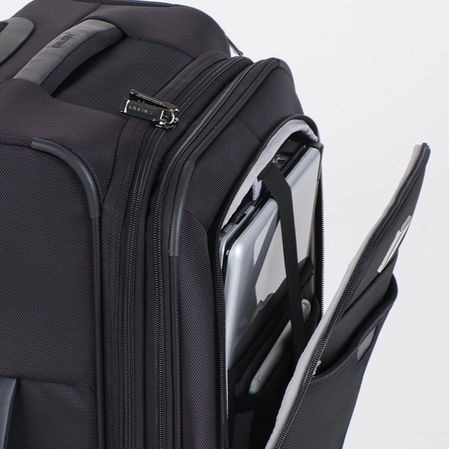 DELSEY Paris Helium Pilot 3.0 19" 4-Wheel Carry-On Luggage