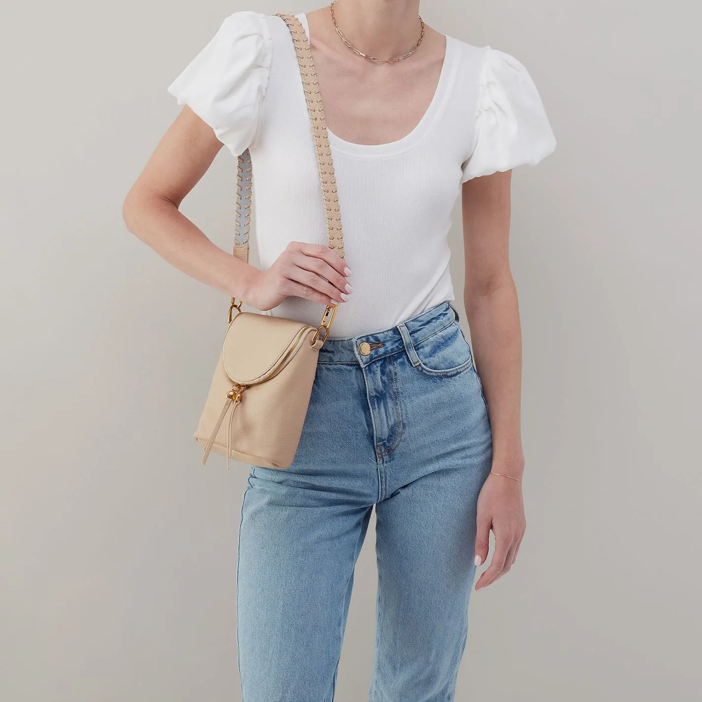 Fern Crossbody In Pebbled Leather - Linen