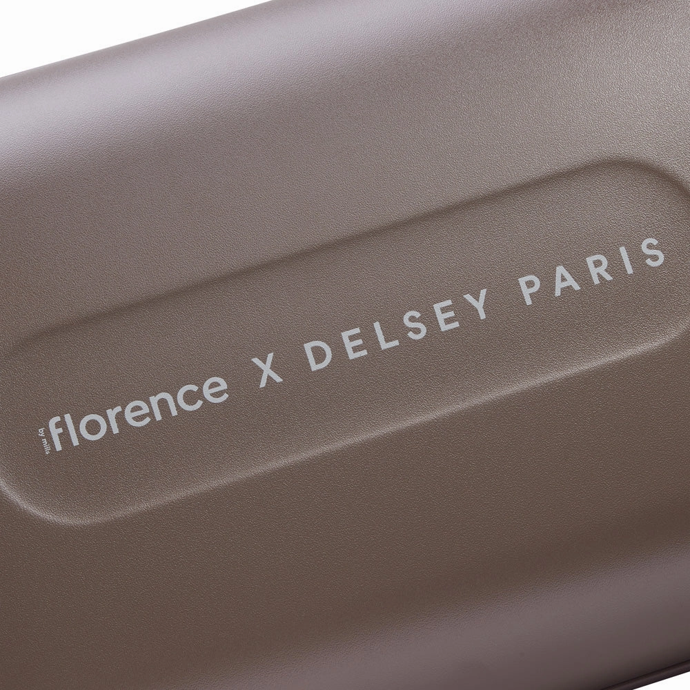 florence by mills x DELSEY PARIS Catch Flights Expandable 20" Carry-On Spinner Upright
