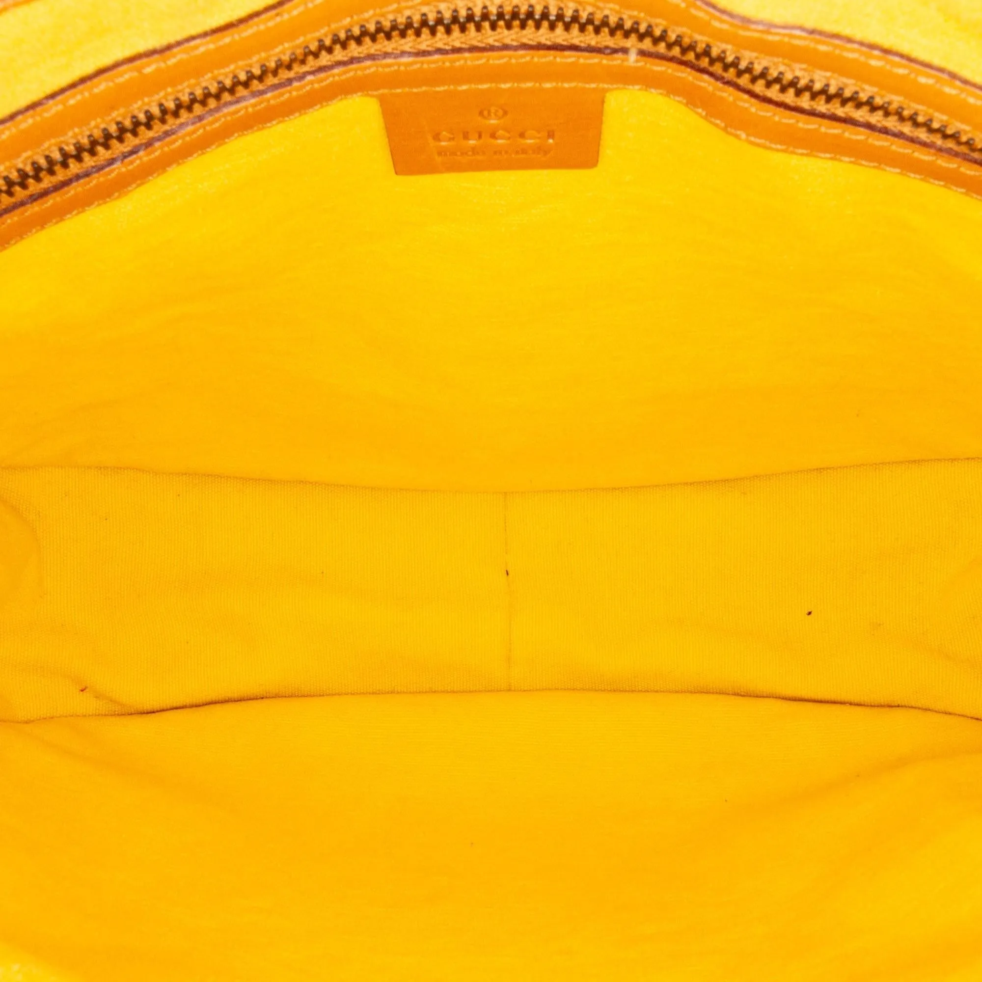 Gucci Canvas Shoulder Bag (SHG-KvPfvV)