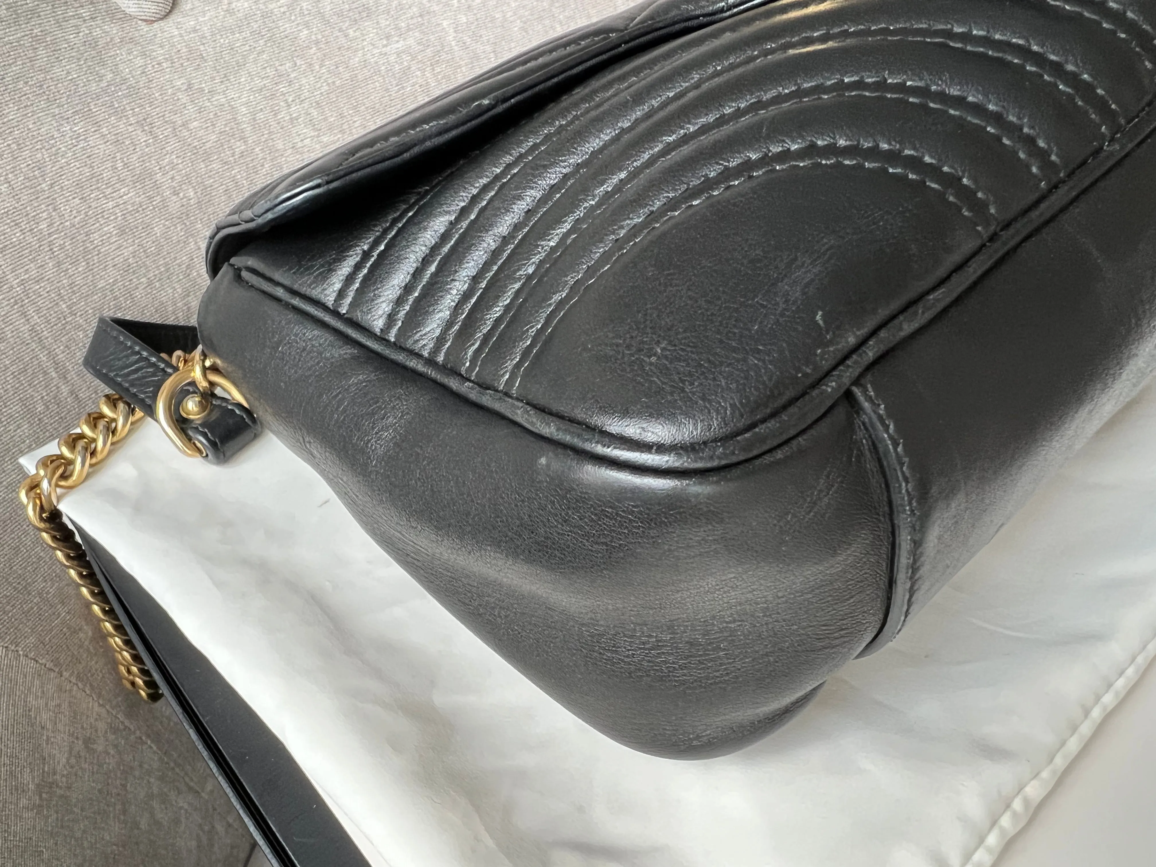 Gucci GG Black Marmont Medium Shoulder Bag (RRP ??2,070)