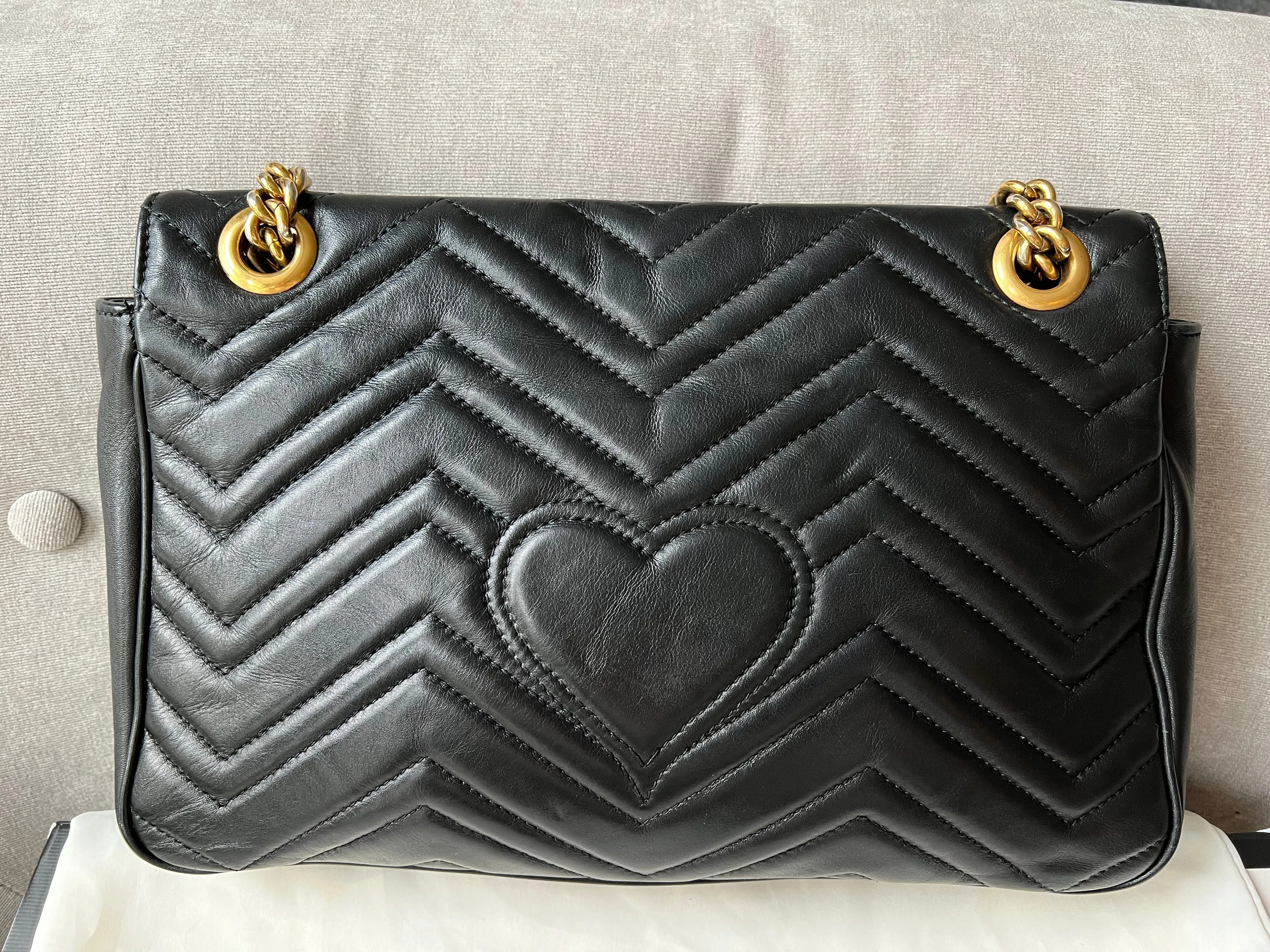 Gucci GG Black Marmont Medium Shoulder Bag (RRP ??2,070)