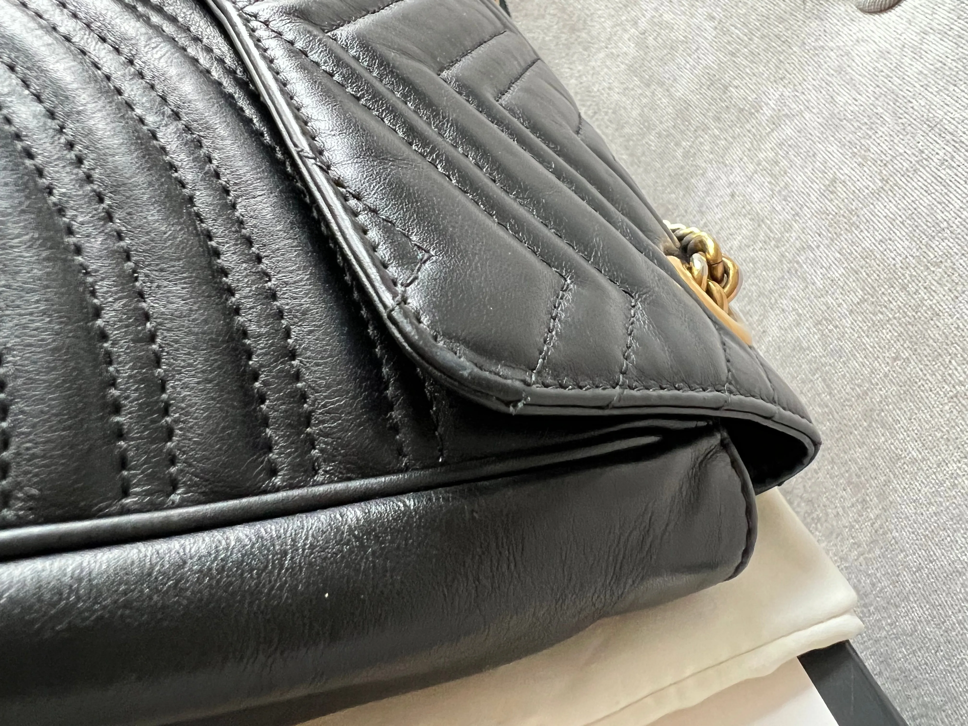 Gucci GG Black Marmont Medium Shoulder Bag (RRP ??2,070)