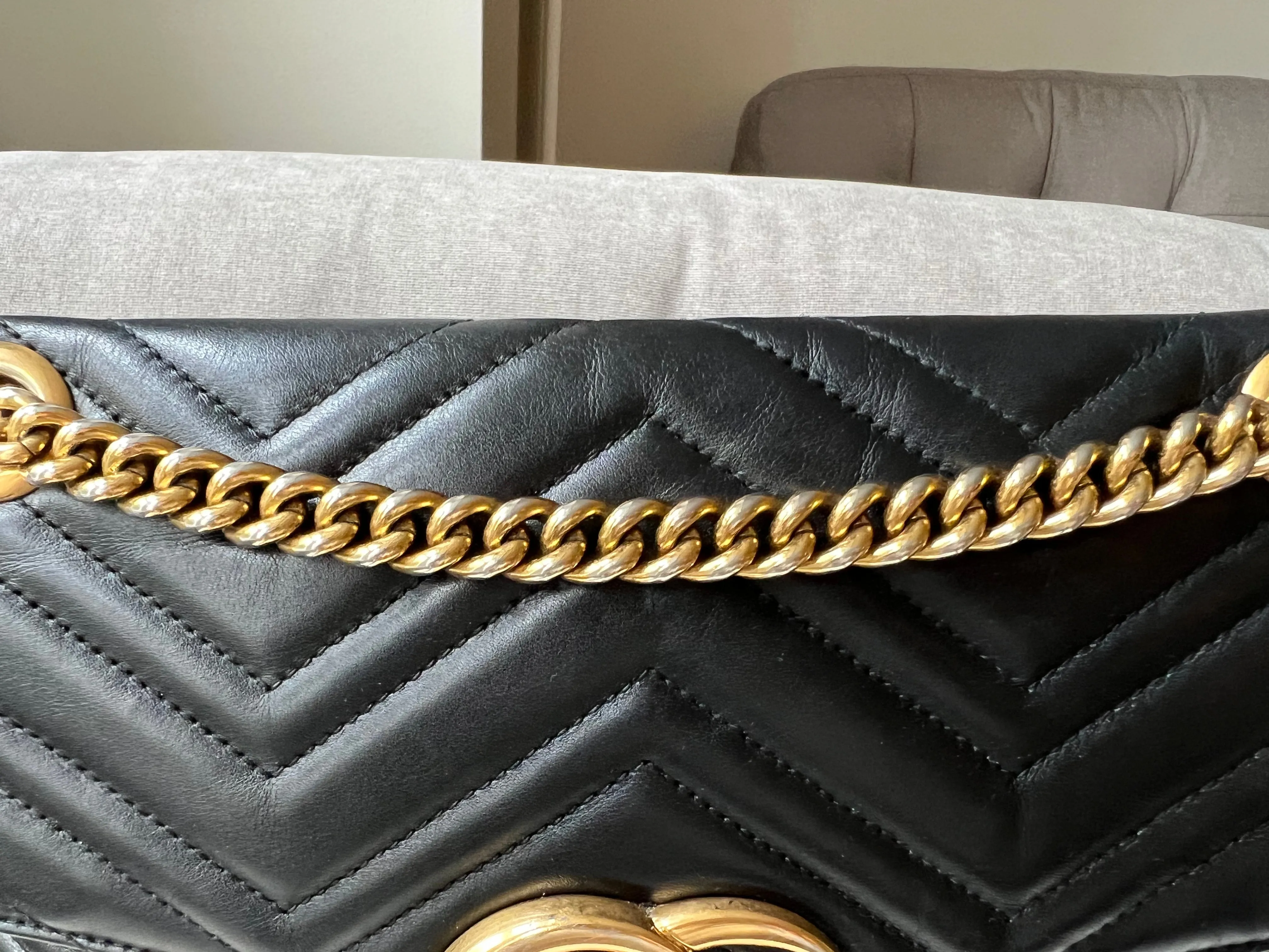 Gucci GG Black Marmont Medium Shoulder Bag (RRP ??2,070)