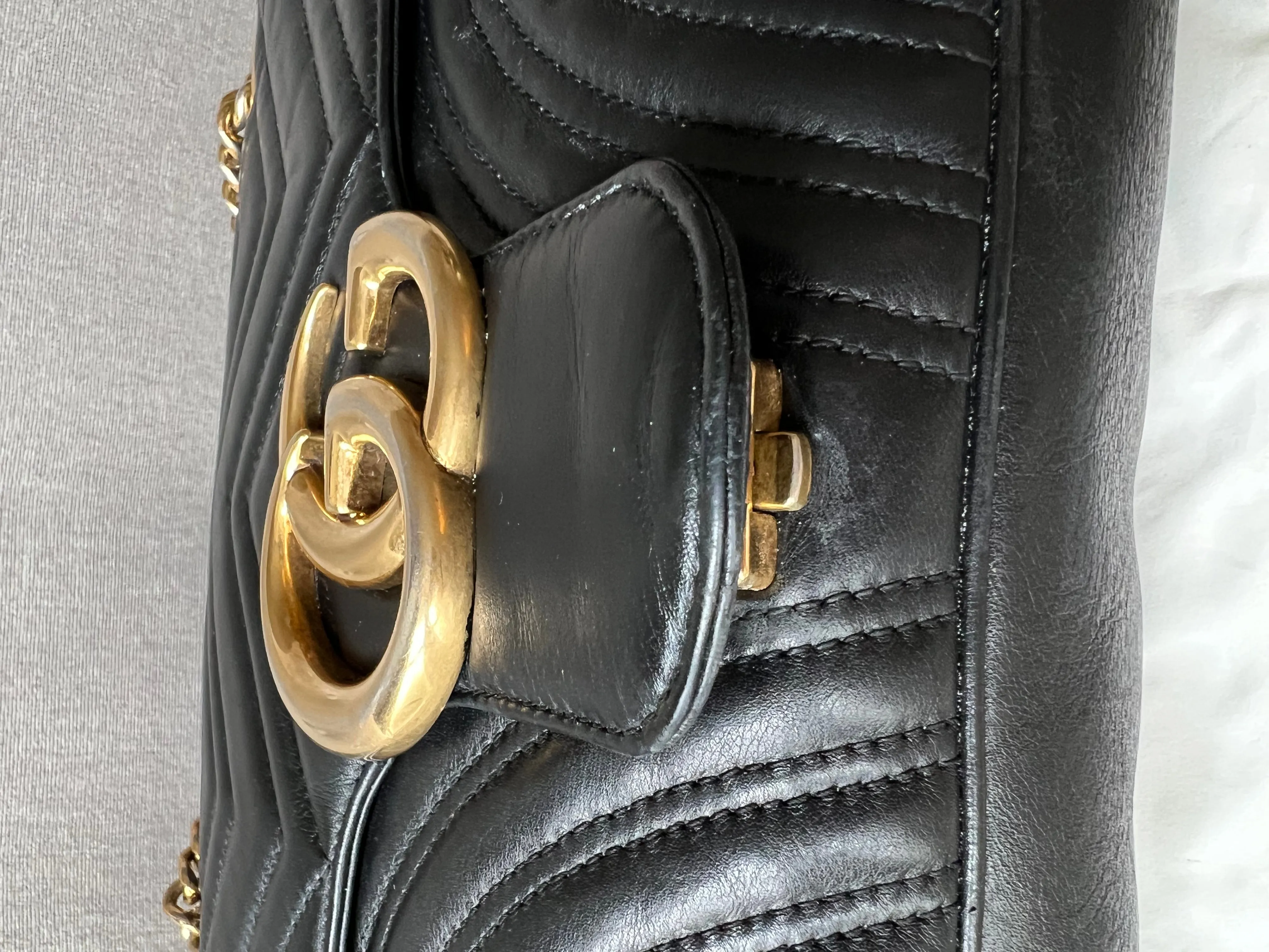 Gucci GG Black Marmont Medium Shoulder Bag (RRP ??2,070)