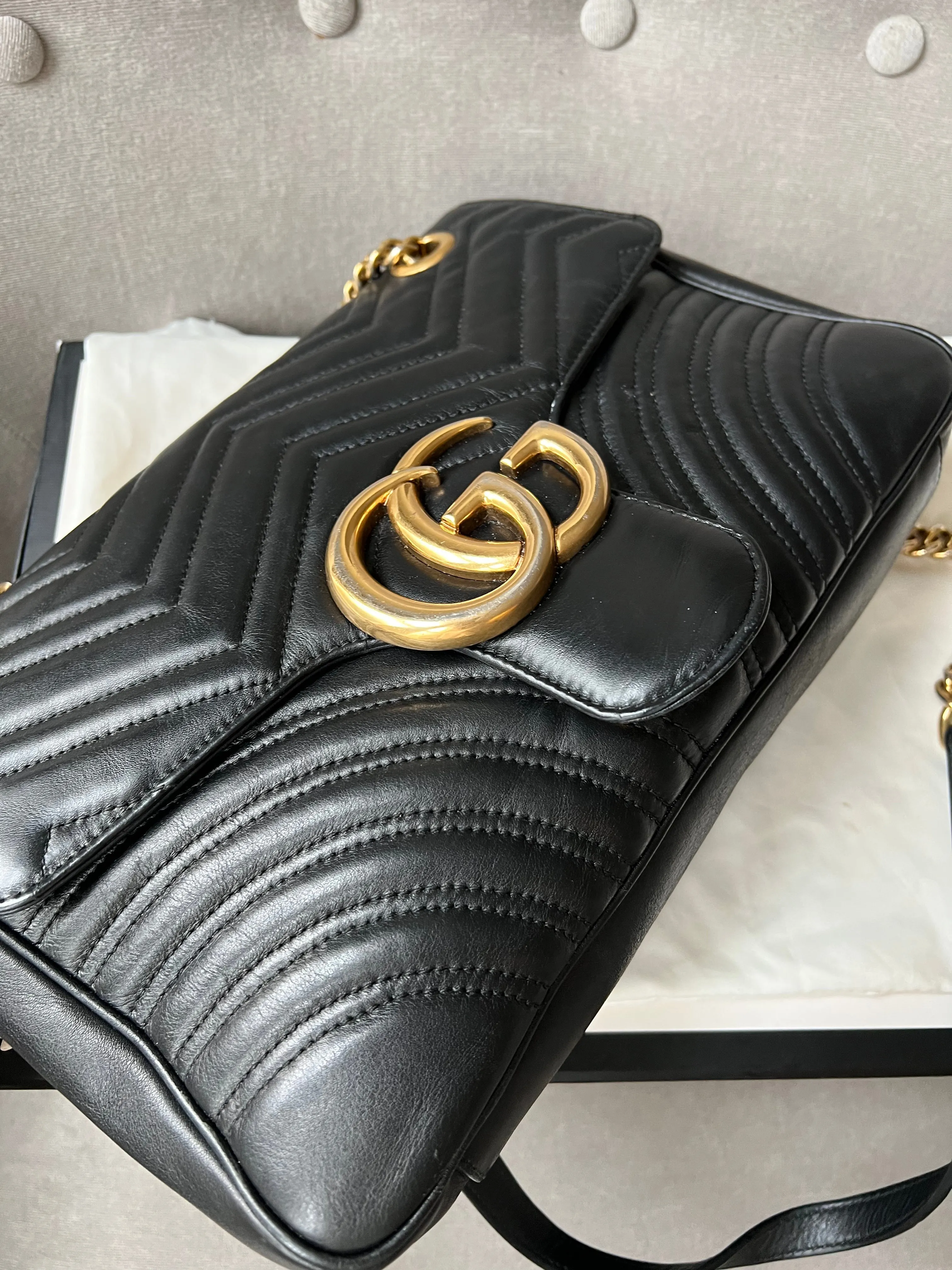 Gucci GG Black Marmont Medium Shoulder Bag (RRP ??2,070)