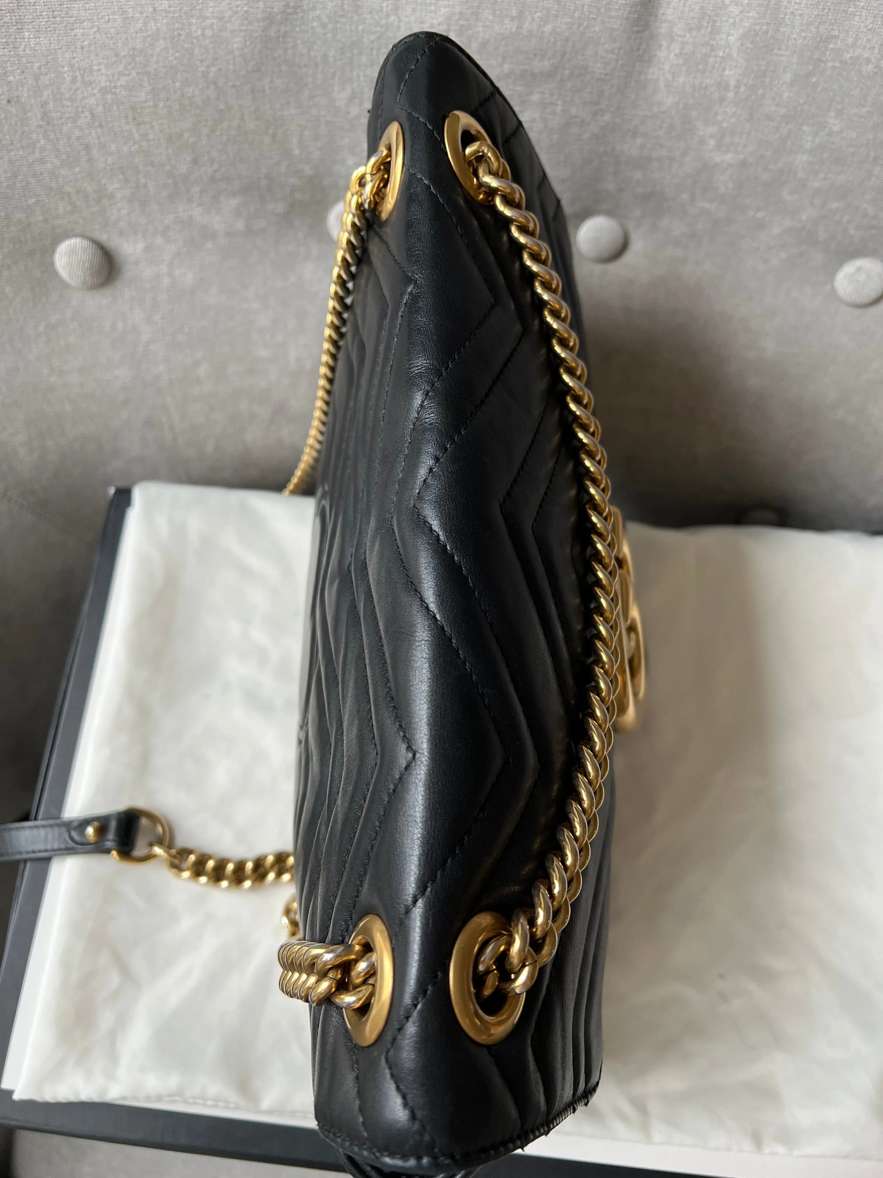 Gucci GG Black Marmont Medium Shoulder Bag (RRP ??2,070)