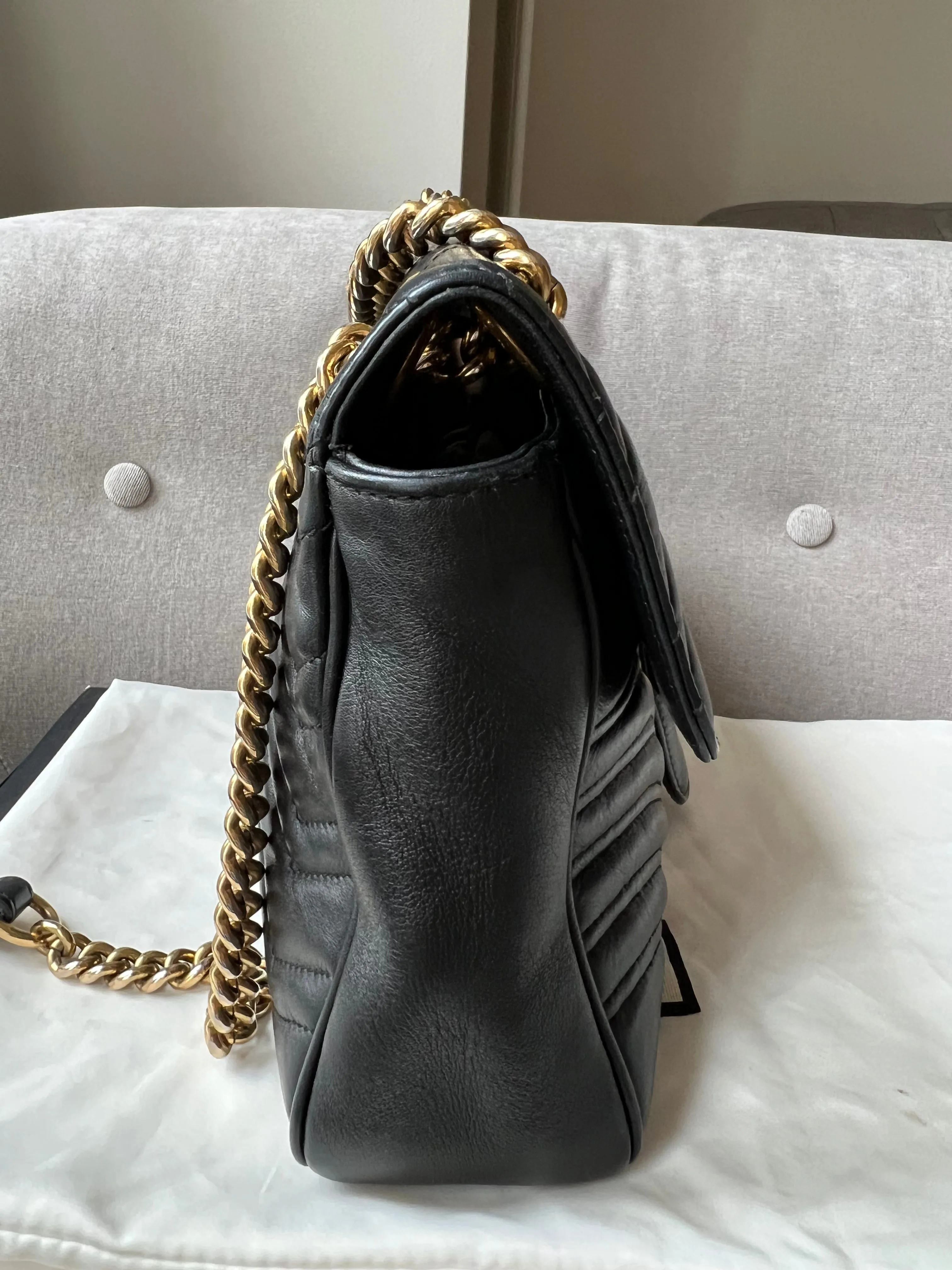 Gucci GG Black Marmont Medium Shoulder Bag (RRP ??2,070)