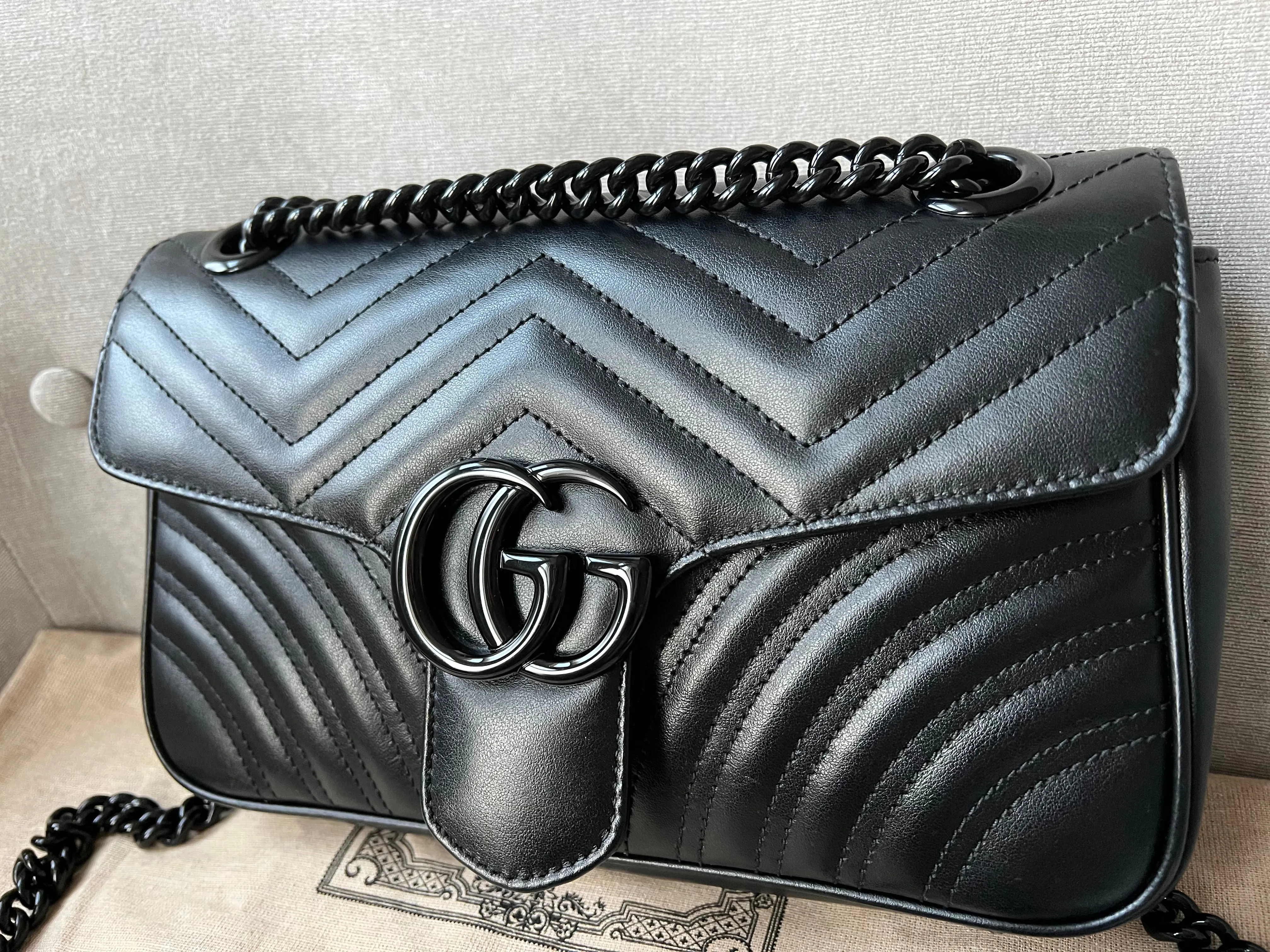 Gucci GG Black Marmont Small Shoulder Bag (RRP ??1800)