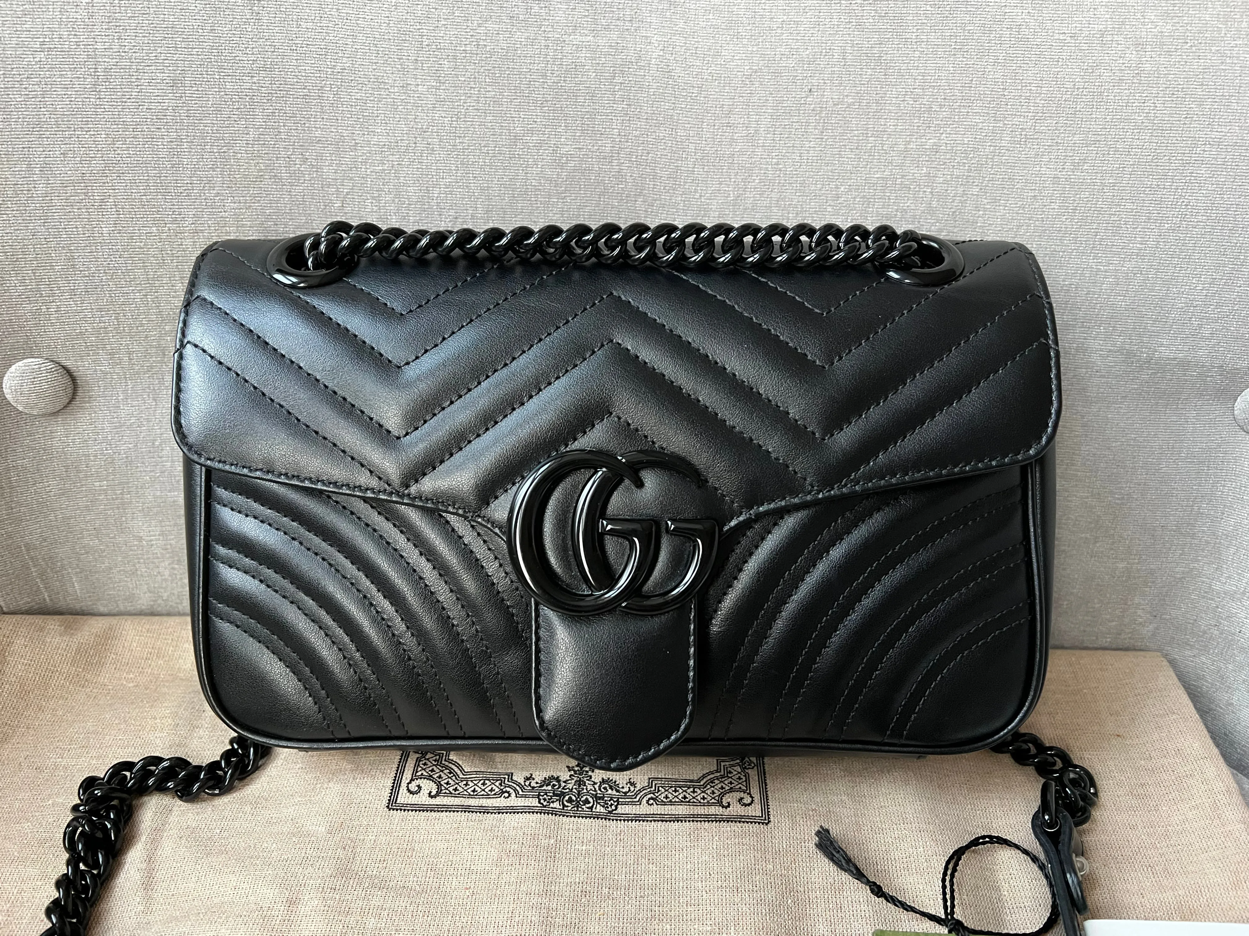 Gucci GG Black Marmont Small Shoulder Bag (RRP ??1800)