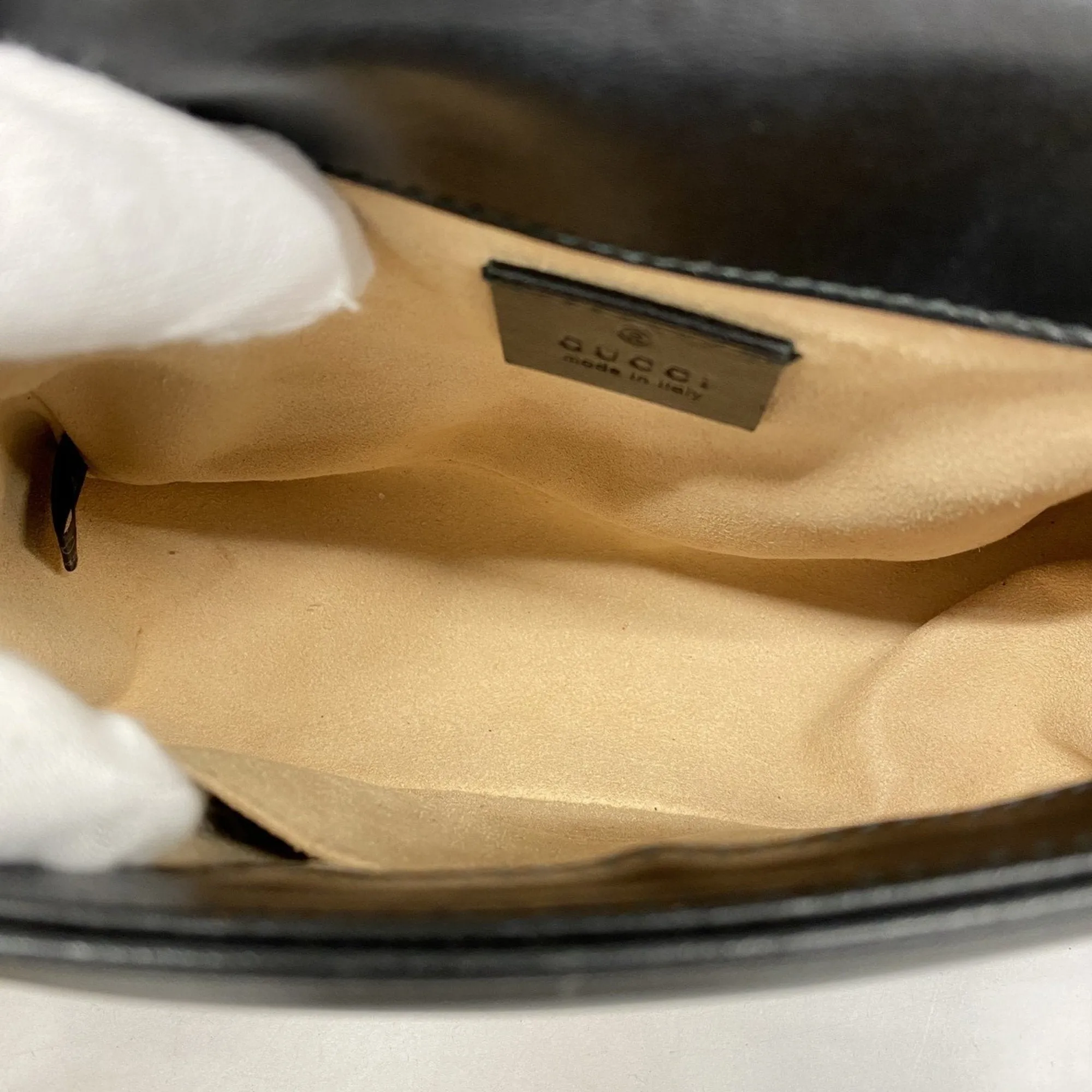 Gucci Leather Shoulder Bag (Pre-Owned)