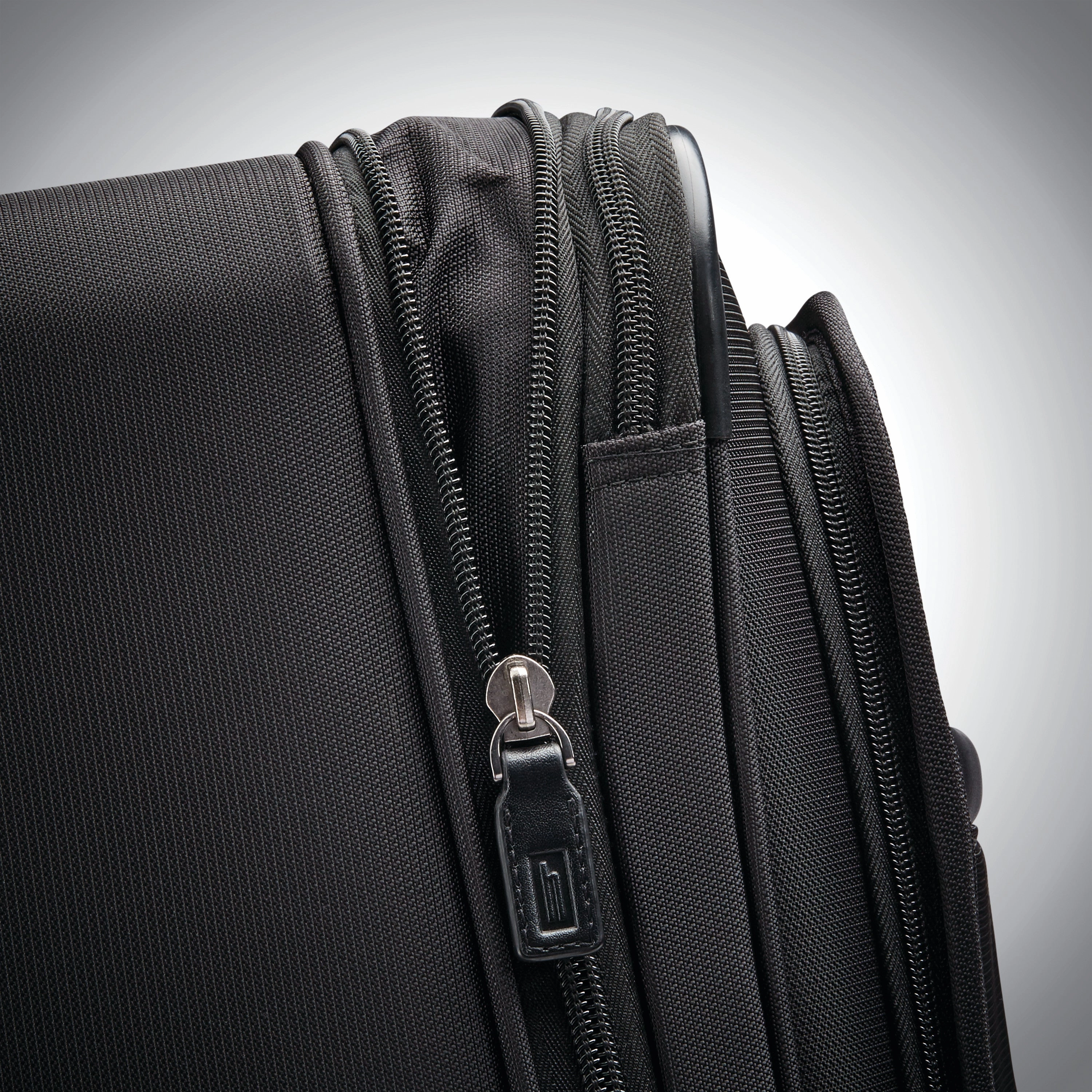 Hartmann Metropolitan 2 Global Carry-On Expandable Spinner