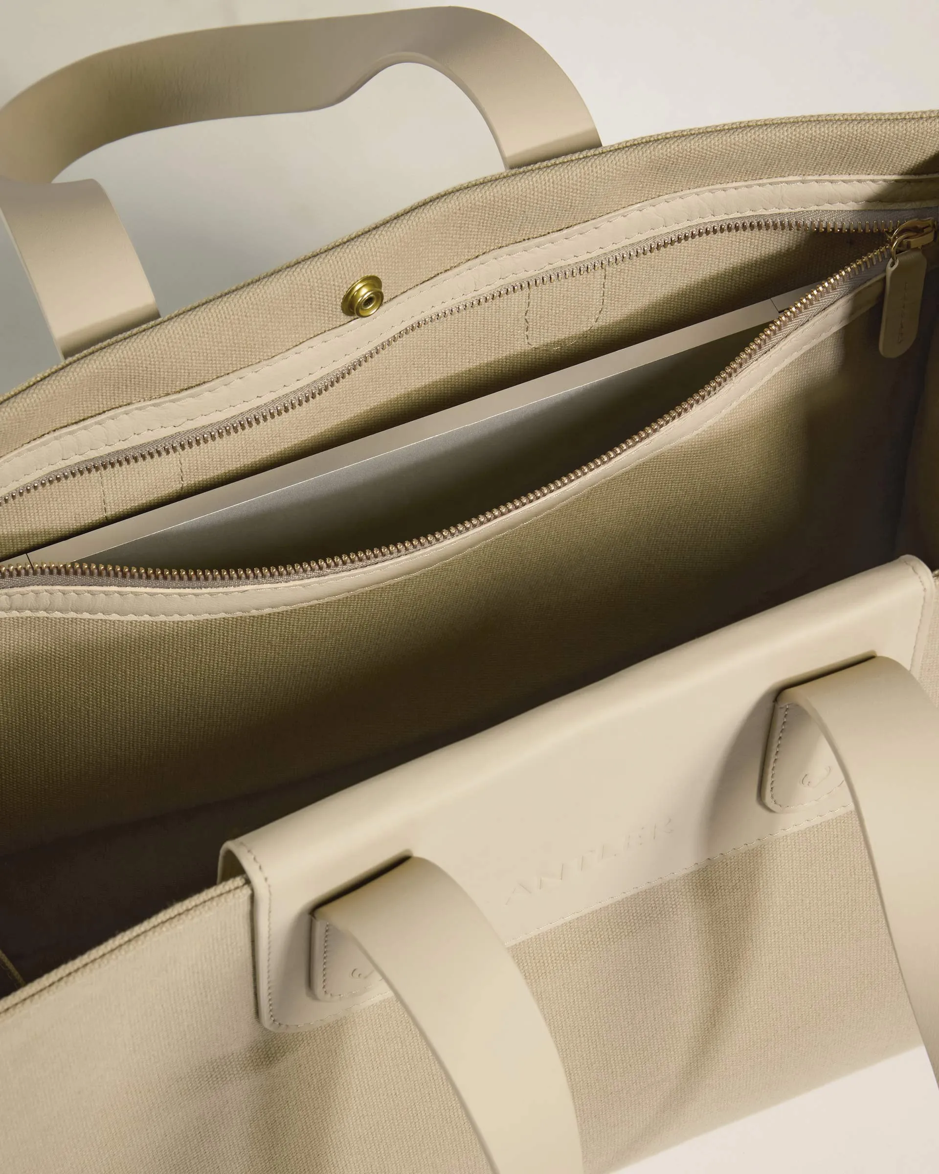 Heritage Tote Bag in Sandstone