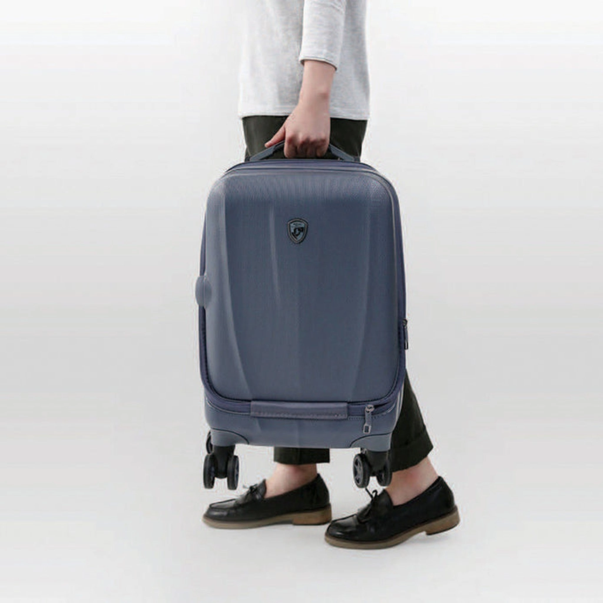 Heys Vantage - Smart Access 21" Spinner