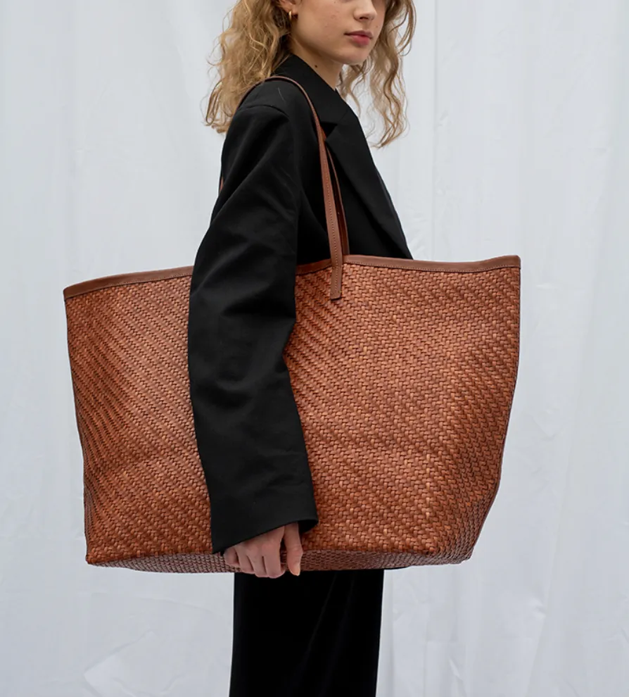 ISAI XL Dark Maroon Twill Shopper bag