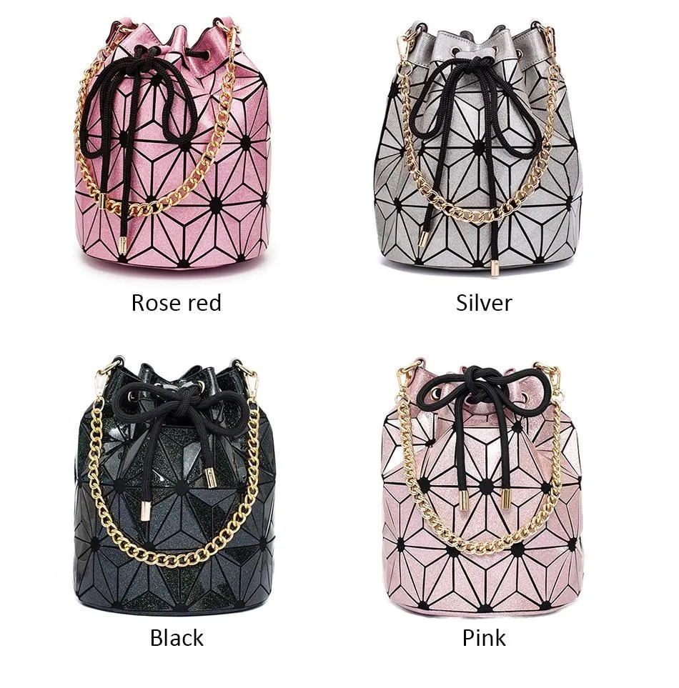 Lola bucket bag geometric